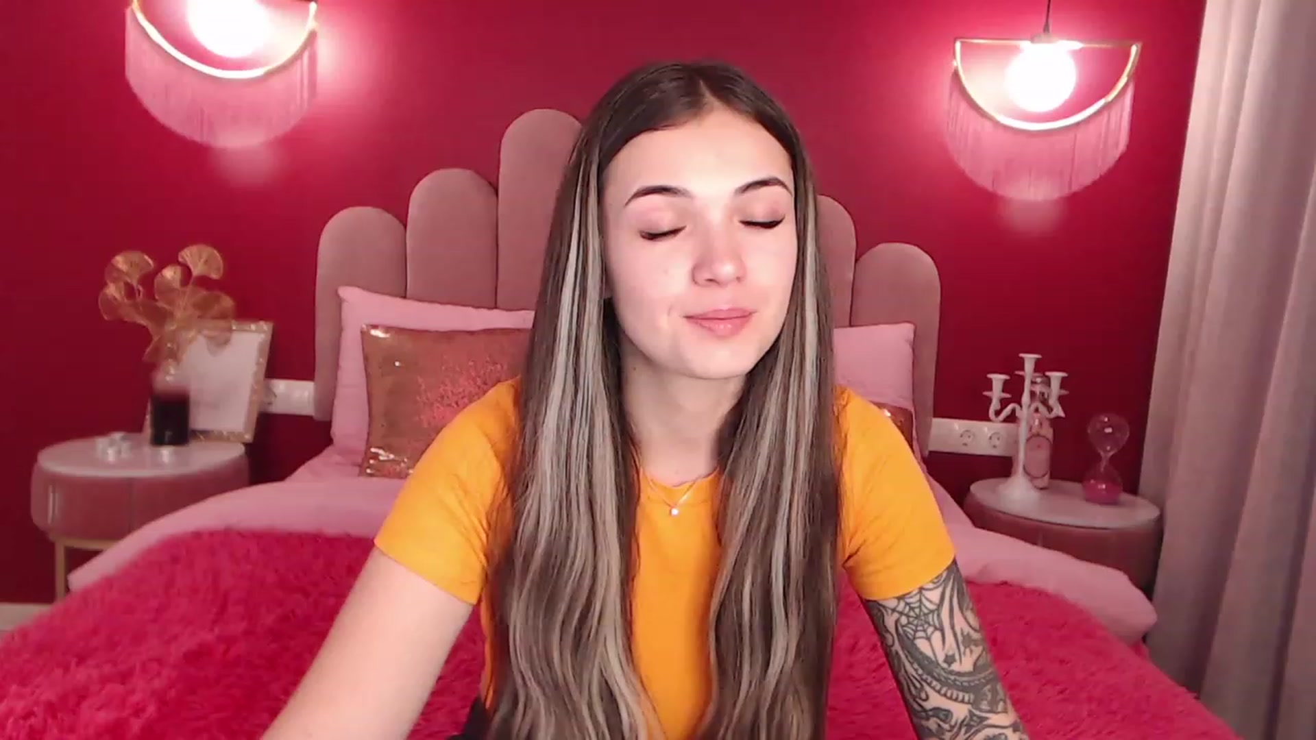 Gallery image thumbnail from AmeliaMFC's myfreecams stream on, 12/09/2022, 12:49 image 11 of 20