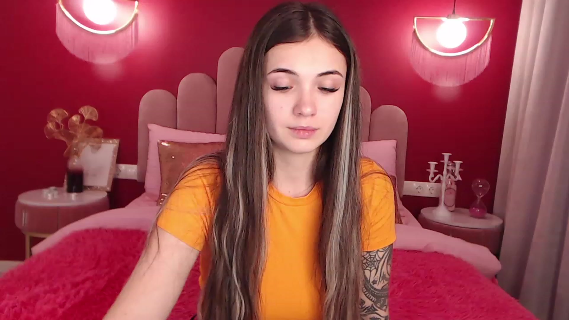 Gallery image thumbnail from AmeliaMFC's myfreecams stream on, 12/09/2022, 12:49 image 4 of 20