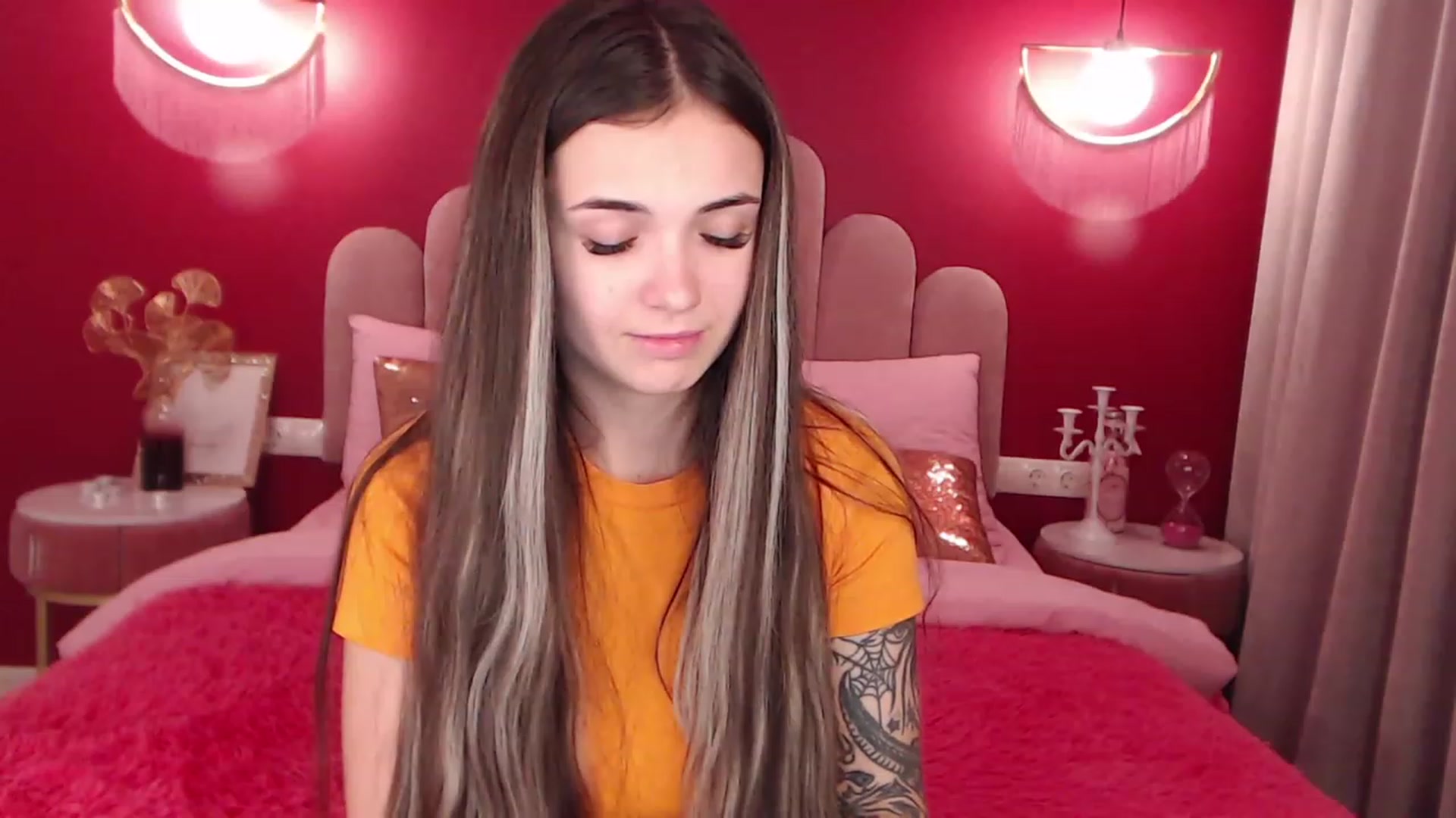 Gallery image thumbnail from AmeliaMFC's myfreecams stream on, 12/09/2022, 15:25 image 17 of 20