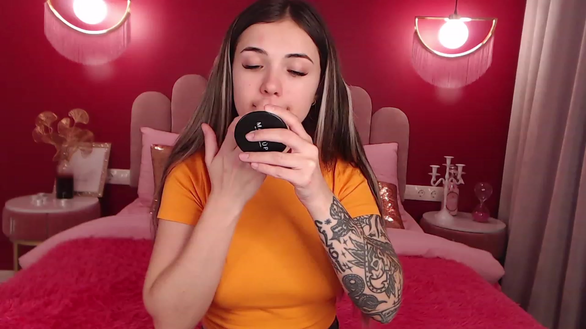 Gallery image thumbnail from AmeliaMFC's myfreecams stream on, 12/09/2022, 15:25 image 1 of 20