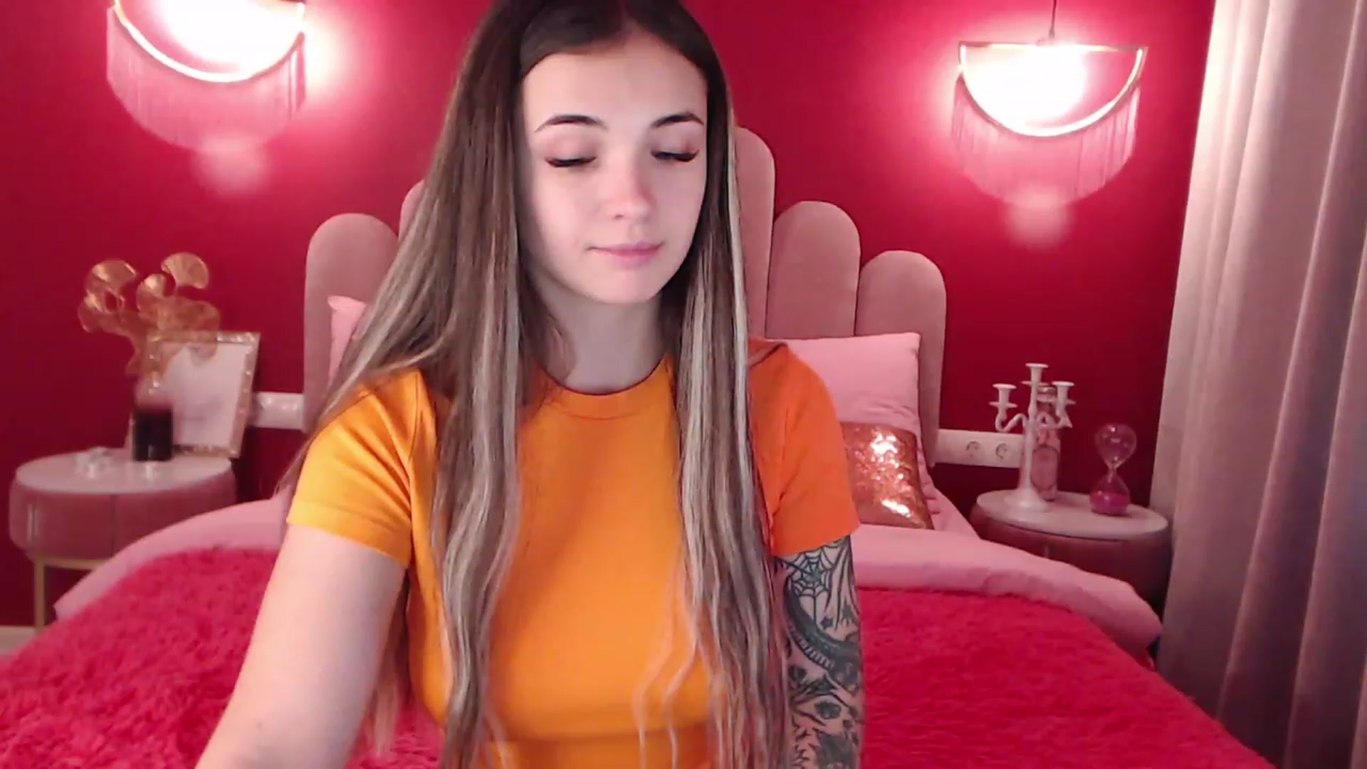 Gallery image thumbnail from AmeliaMFC's myfreecams stream on, 12/09/2022, 15:25 image 13 of 20