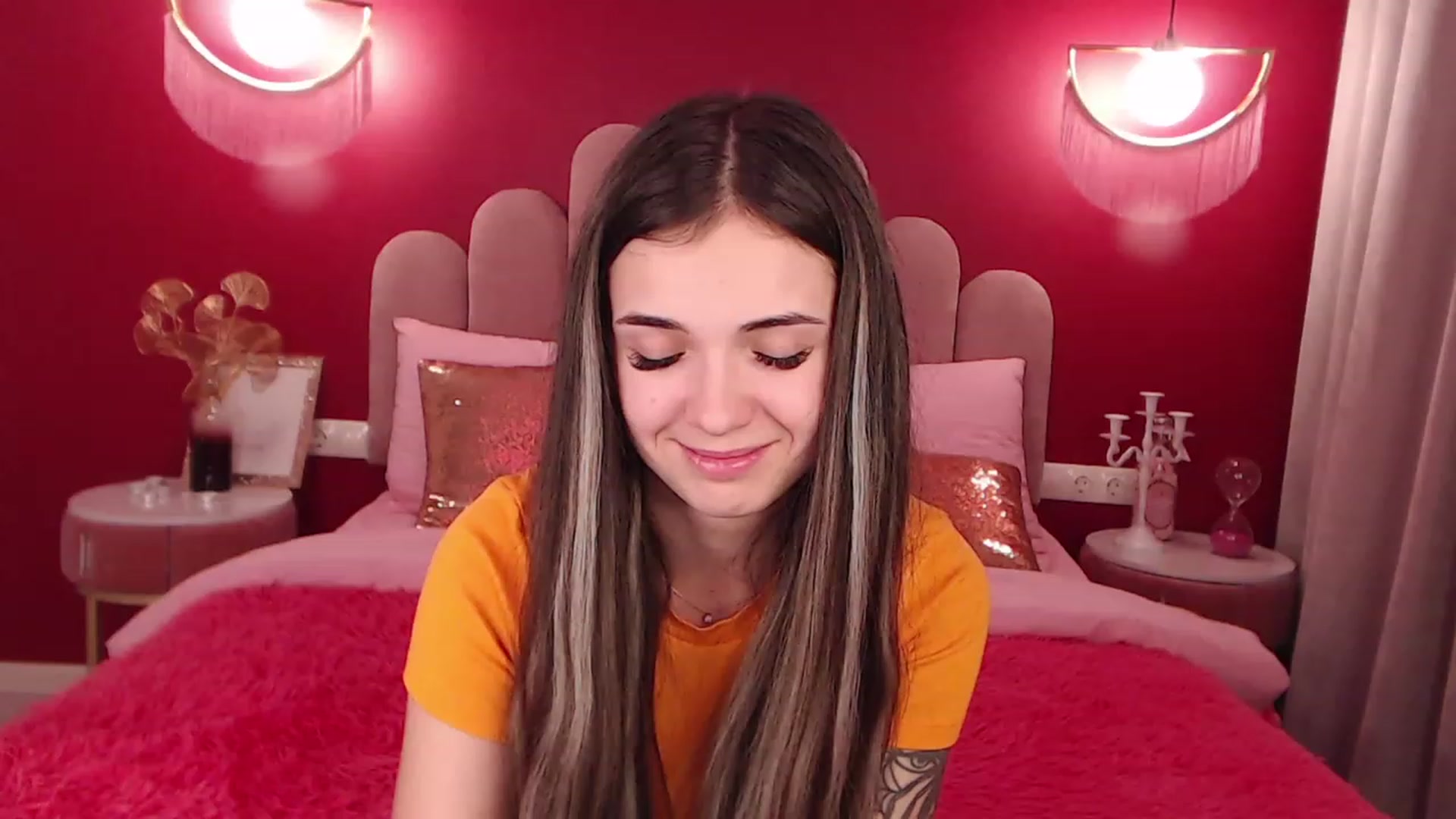 Gallery image thumbnail from AmeliaMFC's myfreecams stream on, 12/09/2022, 16:10 image 2 of 20