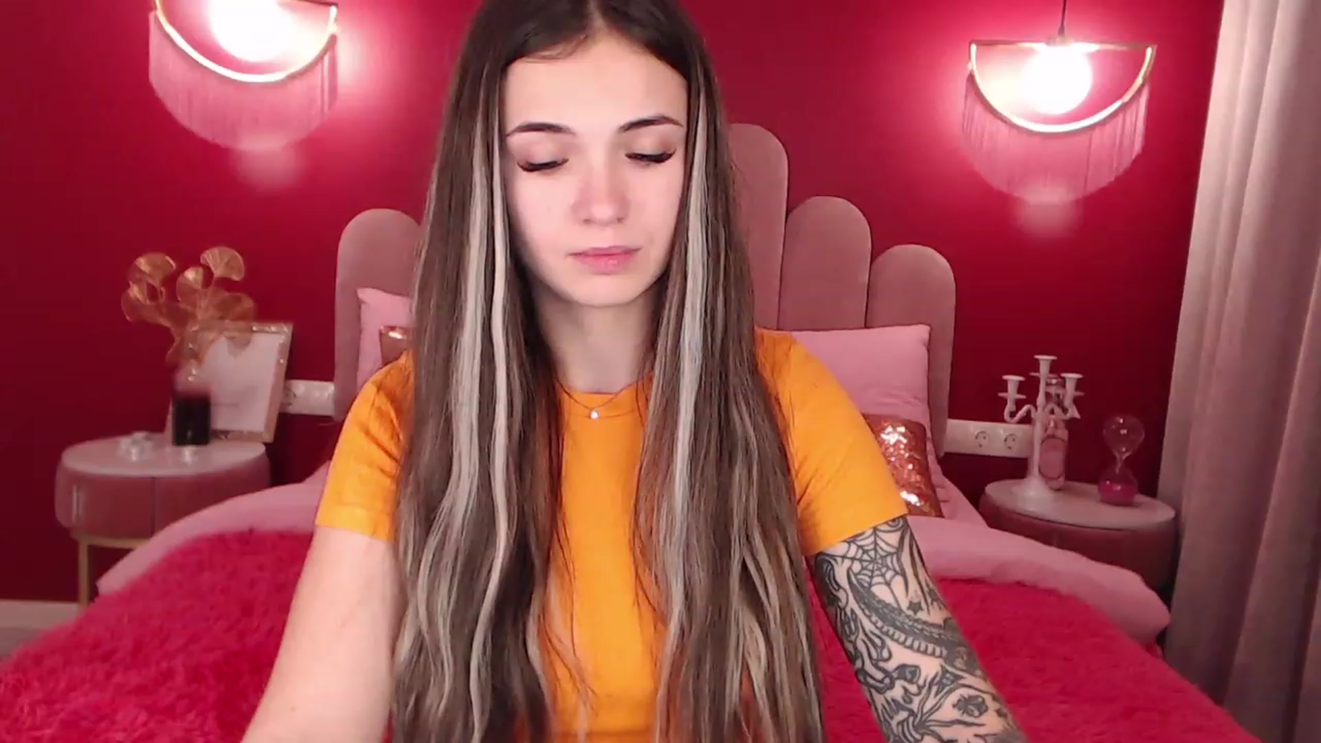 Gallery image thumbnail from AmeliaMFC's myfreecams stream on, 12/09/2022, 16:10 image 15 of 20