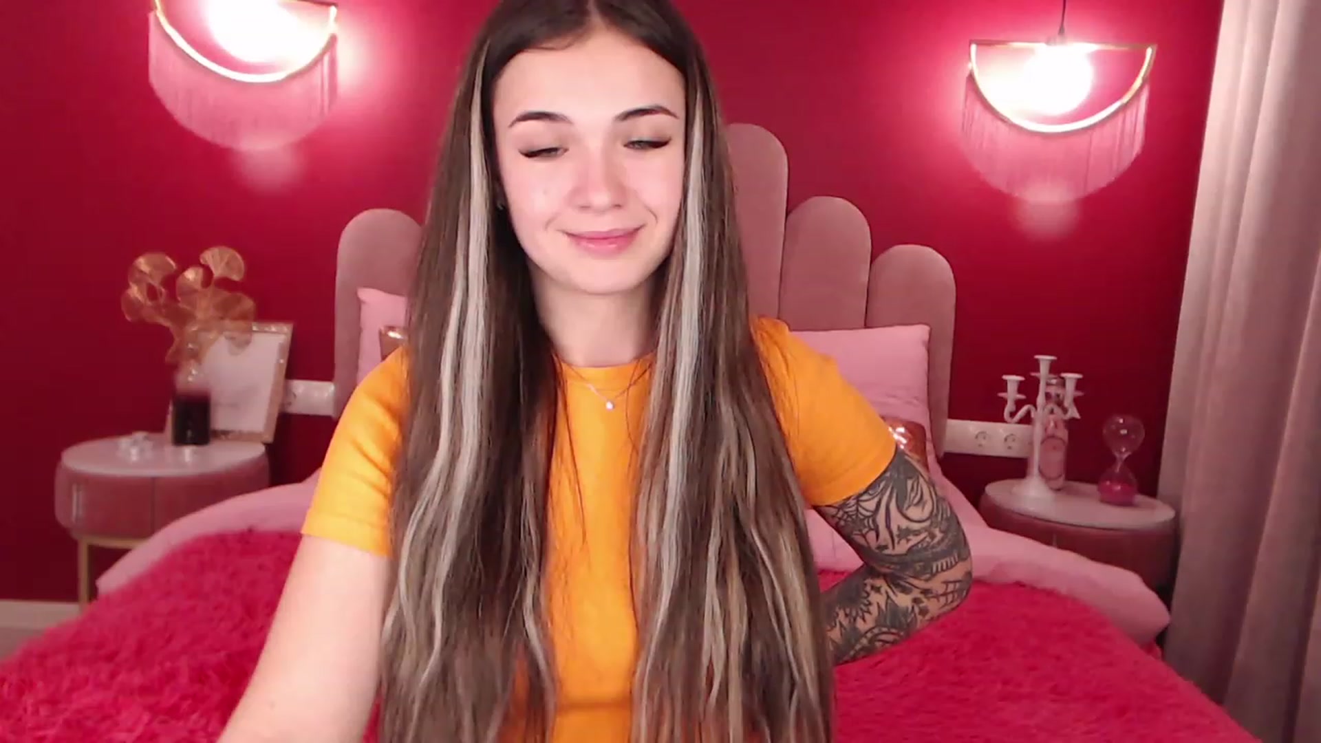 Gallery image thumbnail from AmeliaMFC's myfreecams stream on, 12/09/2022, 16:10 image 17 of 20