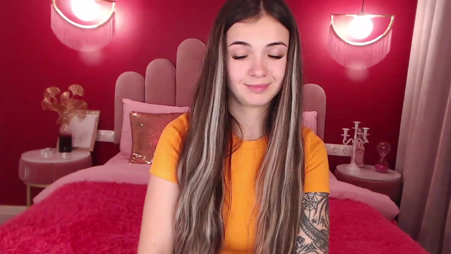 Gallery image thumbnail from AmeliaMFC's myfreecams stream on, 12/09/2022, 16:10 image 7 of 20