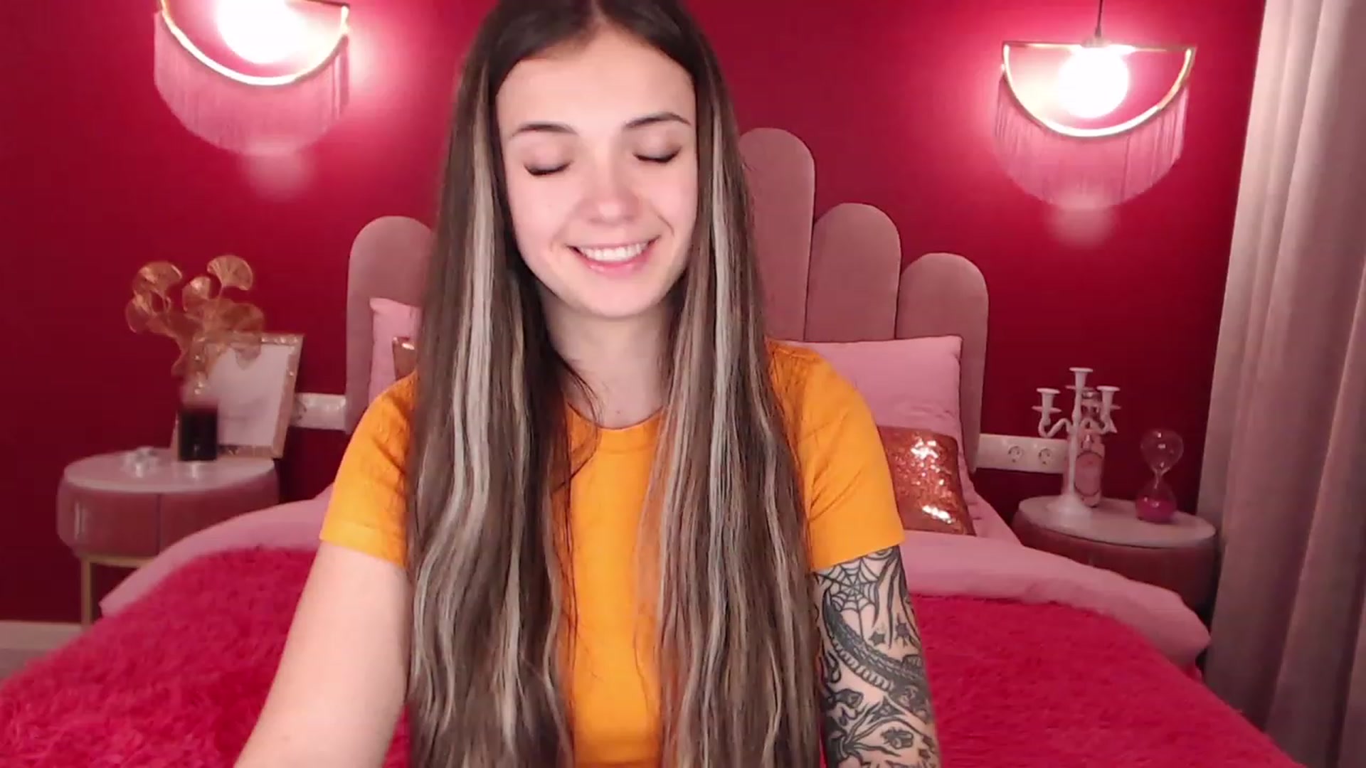 Gallery image thumbnail from AmeliaMFC's myfreecams stream on, 12/09/2022, 16:10 image 6 of 20