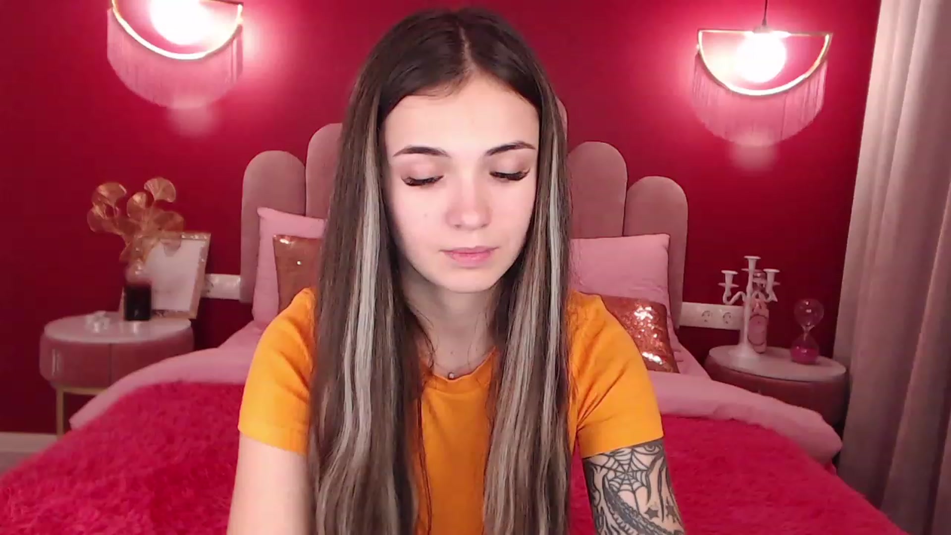 Gallery image thumbnail from AmeliaMFC's myfreecams stream on, 12/09/2022, 16:10 image 4 of 20