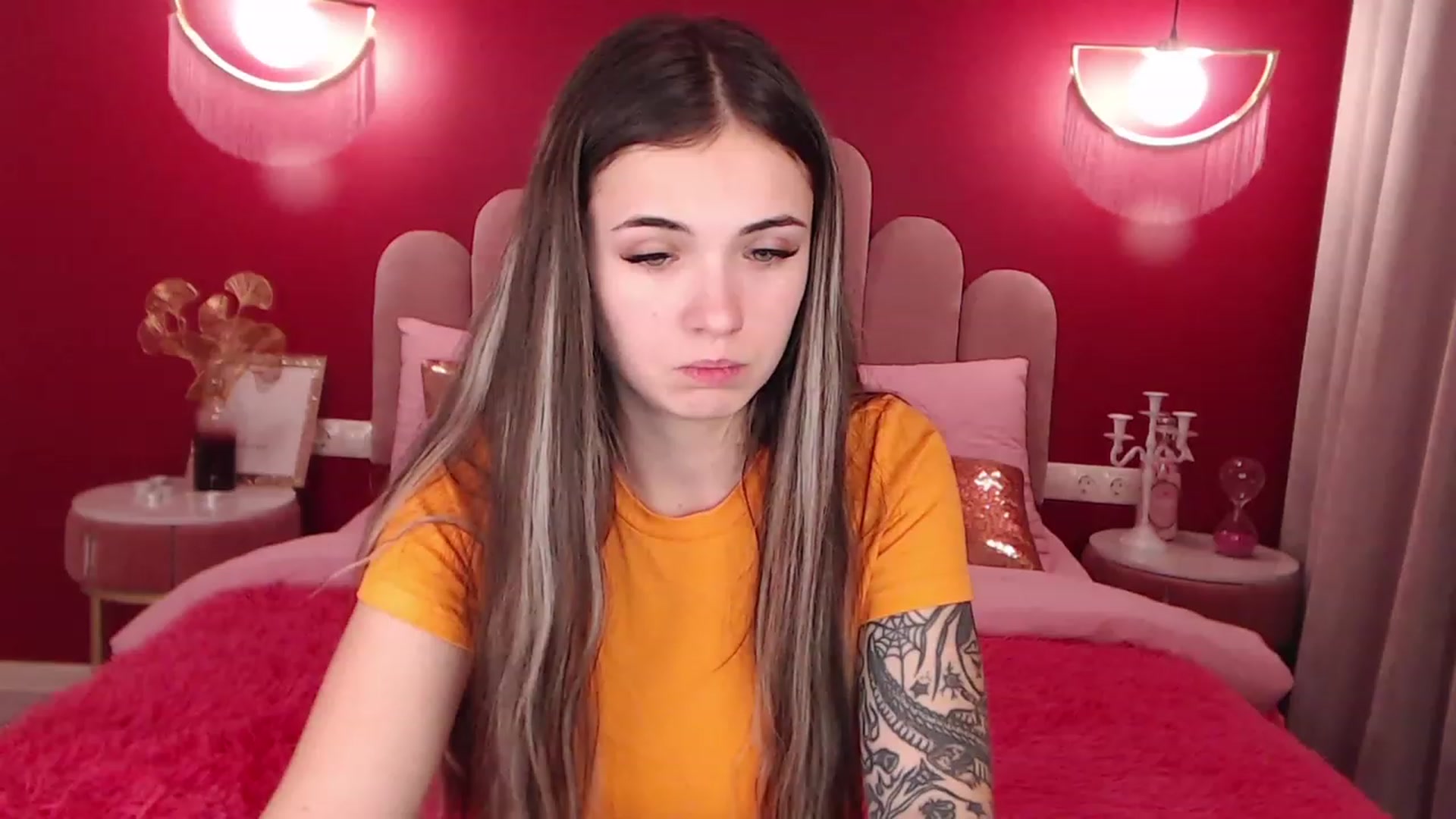 Gallery image thumbnail from AmeliaMFC's myfreecams stream on, 12/09/2022, 18:23 image 6 of 20