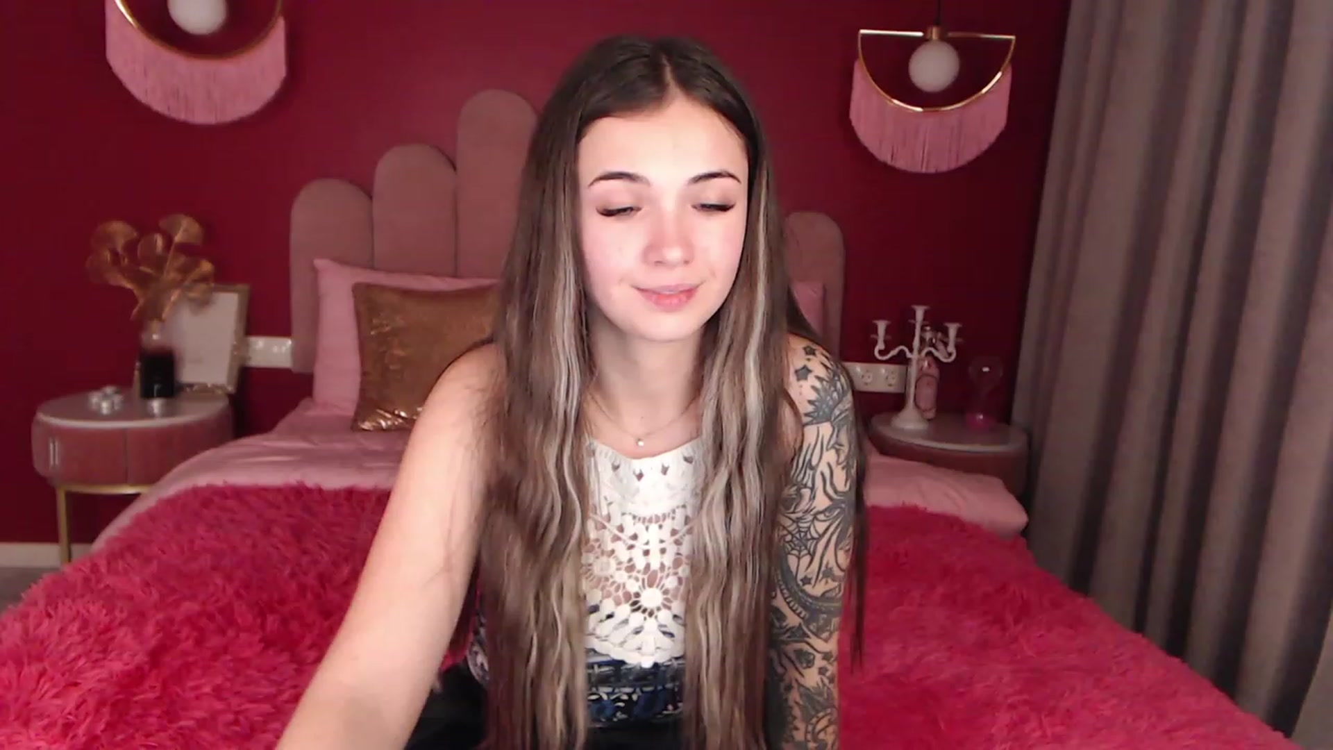 Gallery image thumbnail from AmeliaMFC's myfreecams stream on, 12/10/2022, 14:36 image 19 of 20
