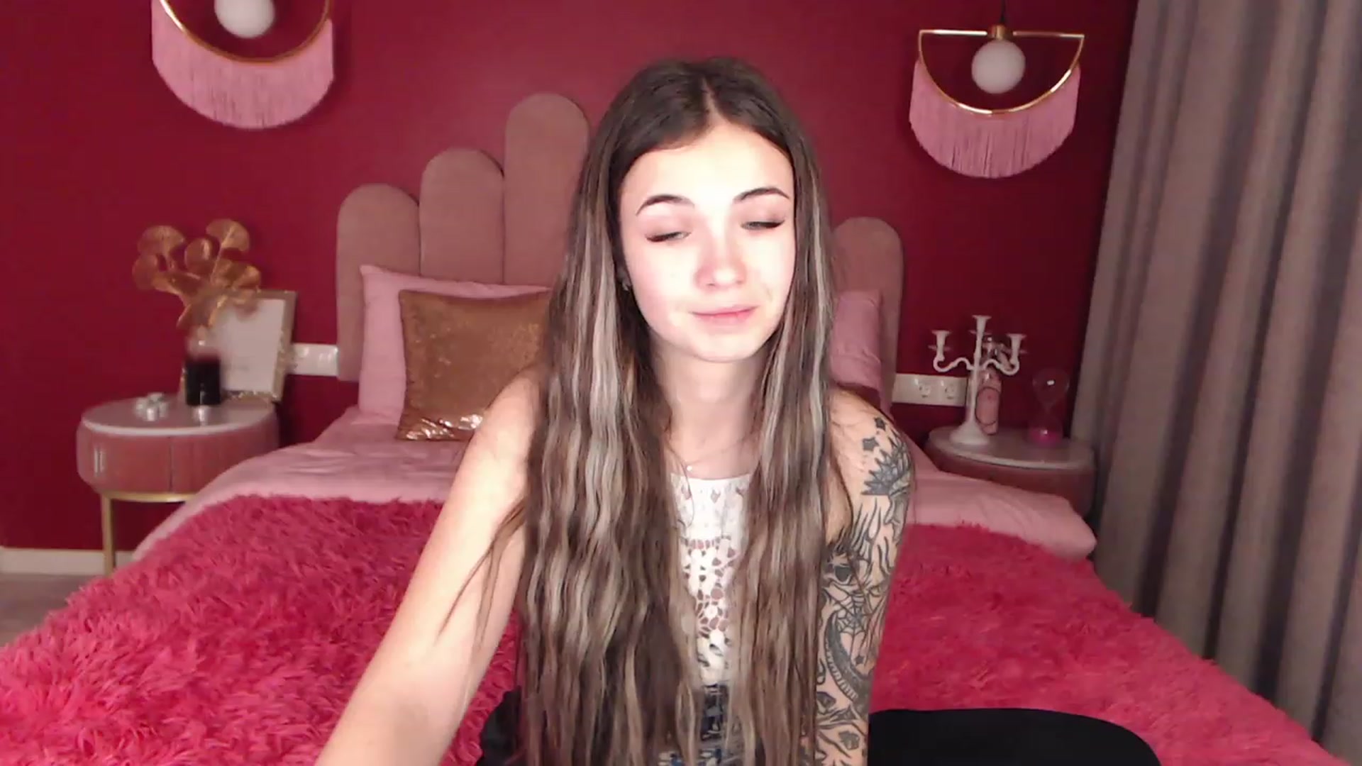 Gallery image thumbnail from AmeliaMFC's myfreecams stream on, 12/10/2022, 18:19 image 3 of 20