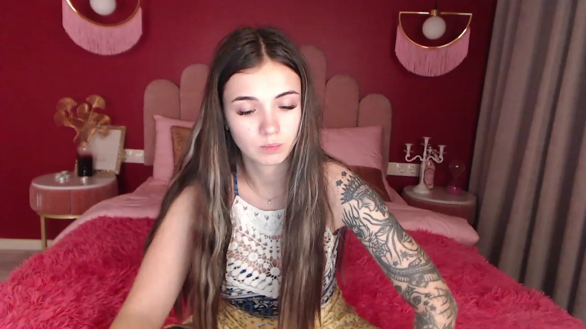 Gallery image thumbnail from AmeliaMFC's myfreecams stream on, 12/10/2022, 19:32 image 2 of 20