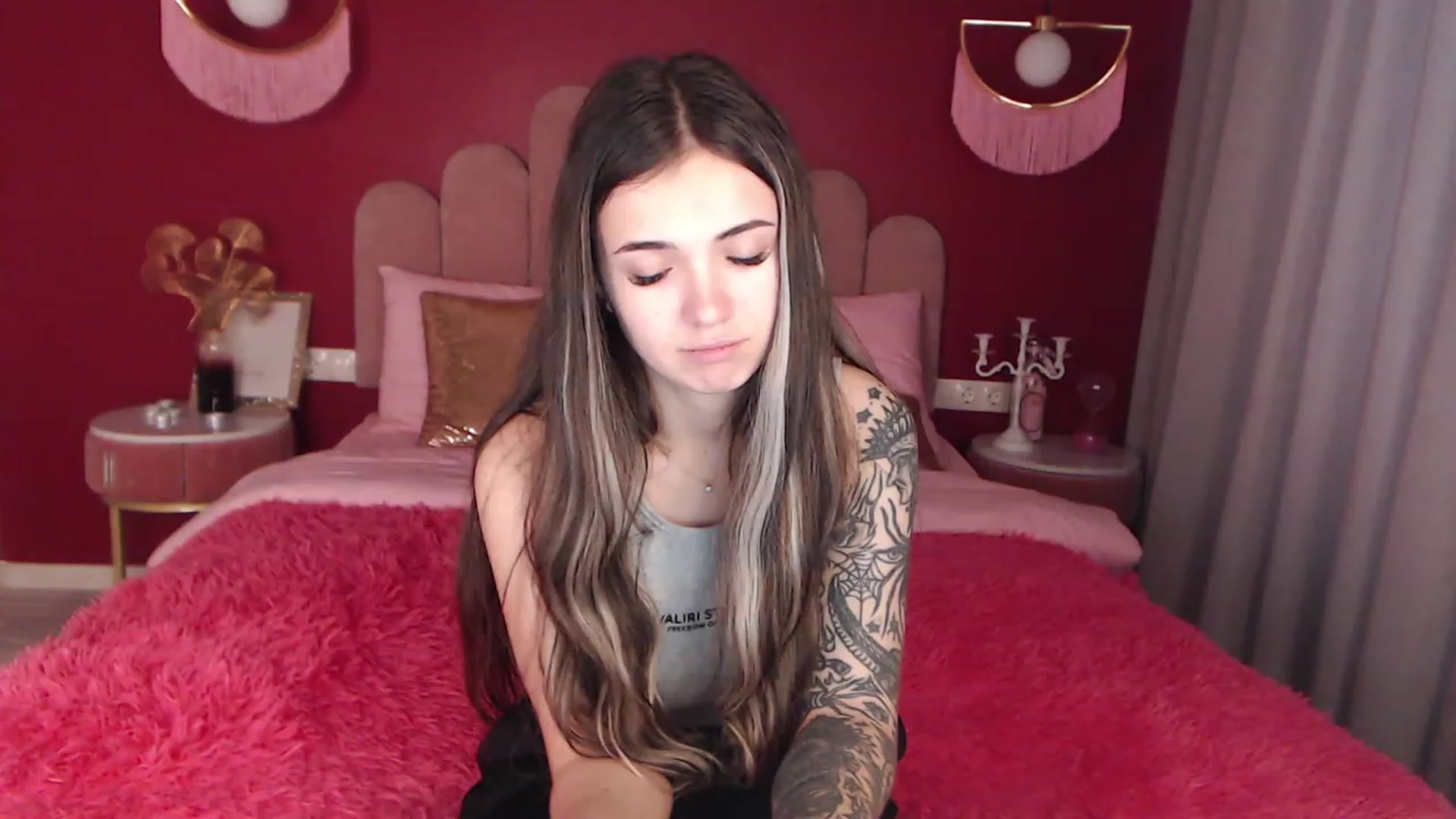 Gallery image thumbnail from AmeliaMFC's myfreecams stream on, 12/11/2022, 08:41 image 16 of 20