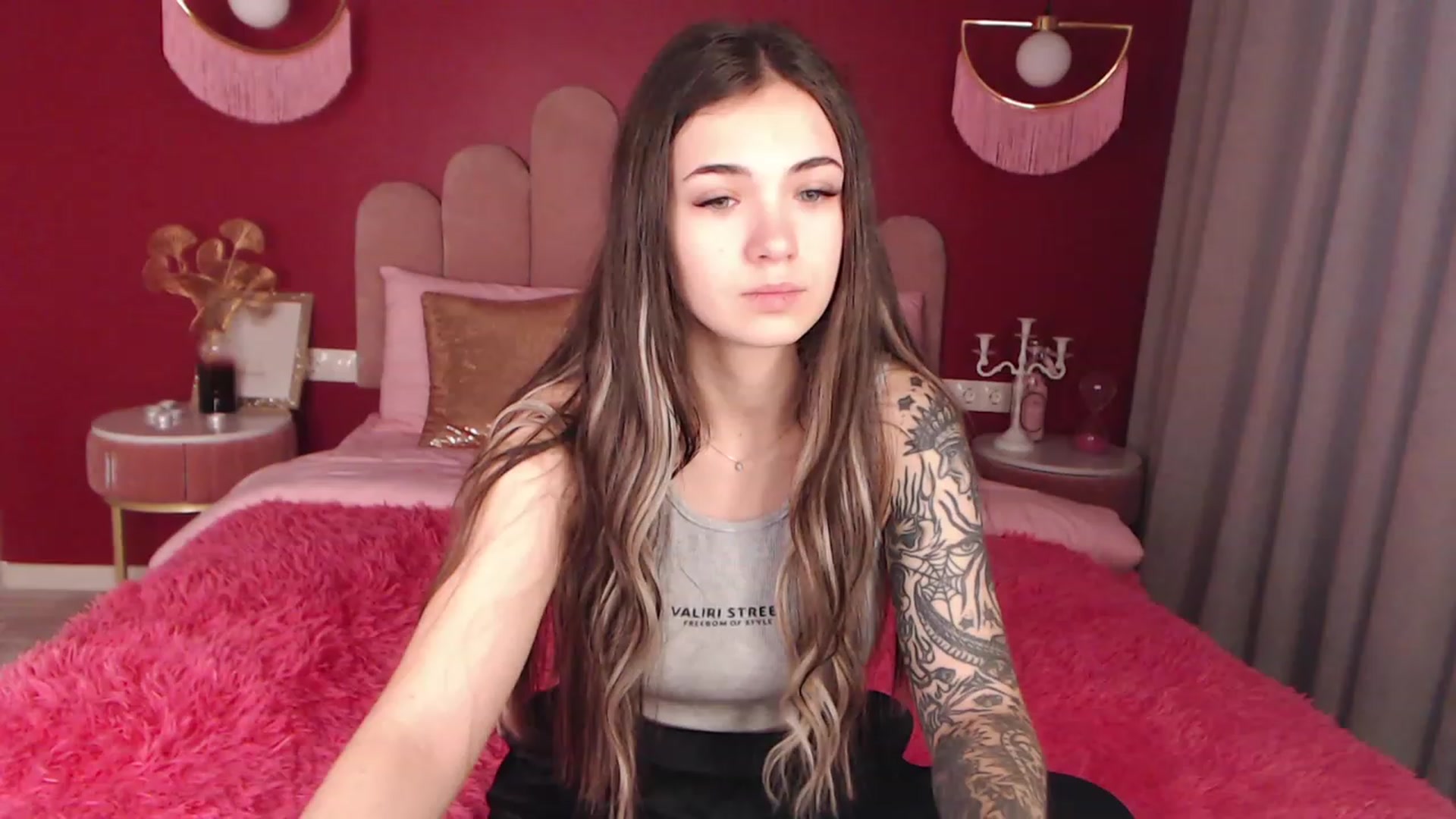 Gallery image thumbnail from AmeliaMFC's myfreecams stream on, 12/11/2022, 08:41 image 2 of 20