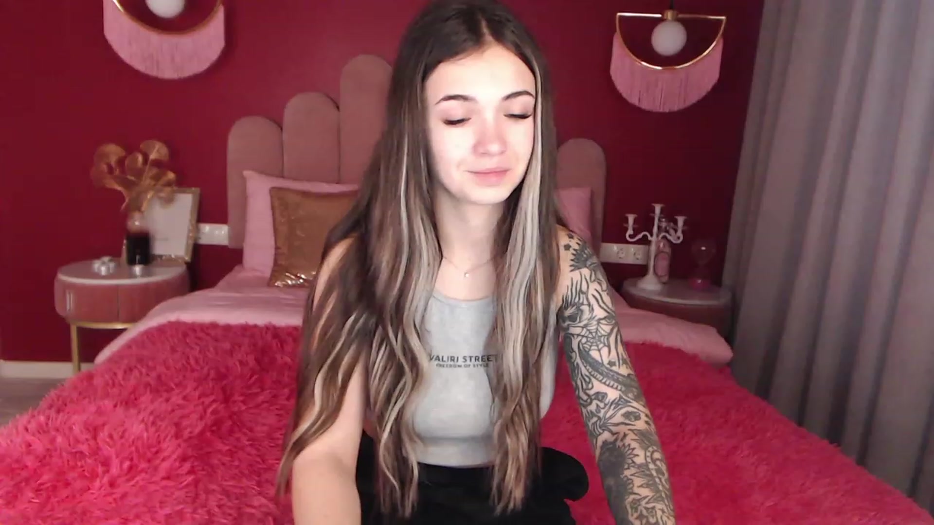 Gallery image thumbnail from AmeliaMFC's myfreecams stream on, 12/11/2022, 08:41 image 13 of 20