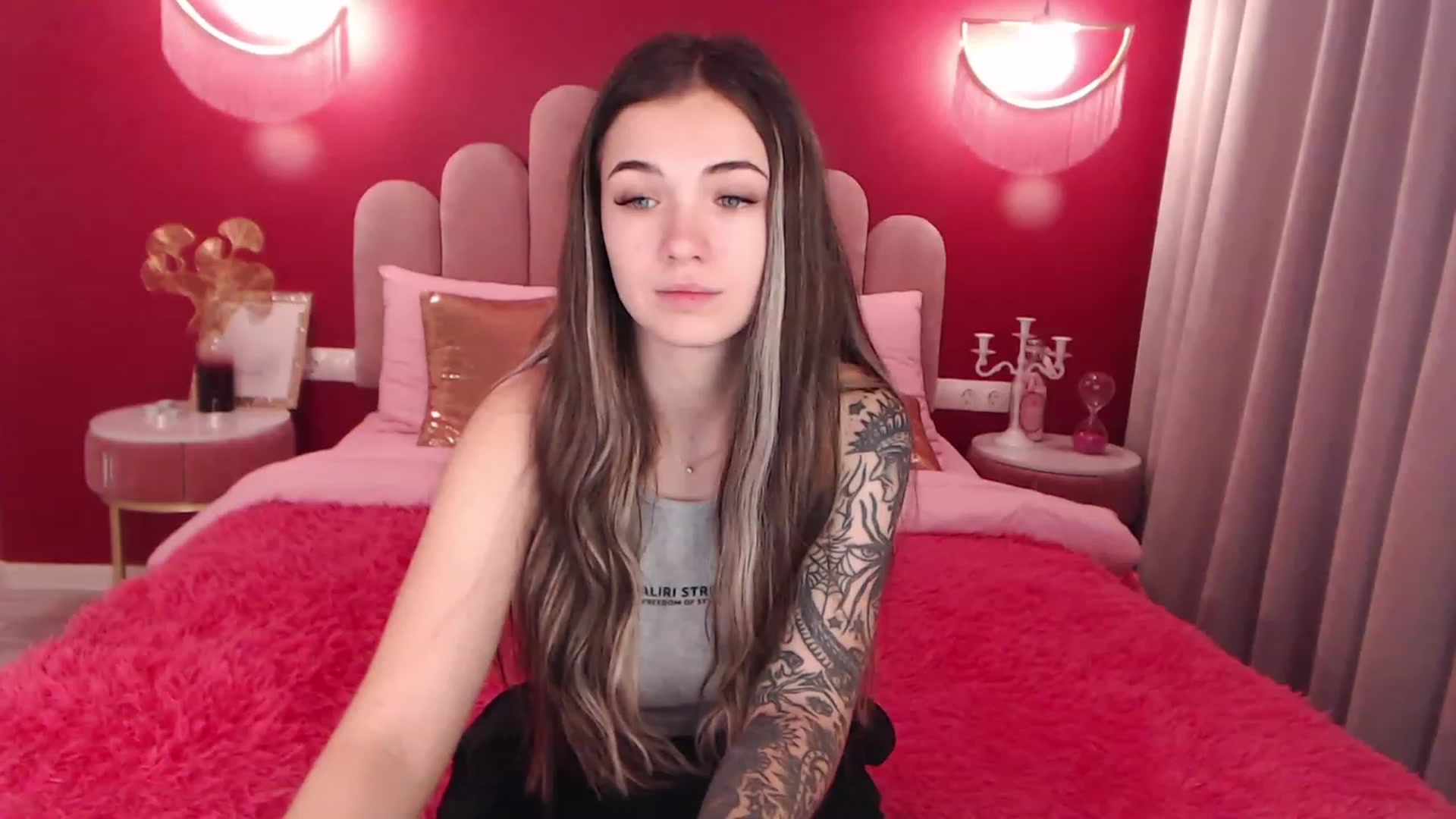 Gallery image thumbnail from AmeliaMFC's myfreecams stream on, 12/11/2022, 08:41 image 19 of 20