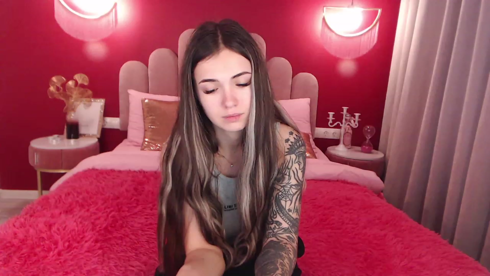 Gallery image thumbnail from AmeliaMFC's myfreecams stream on, 12/11/2022, 08:41 image 17 of 20