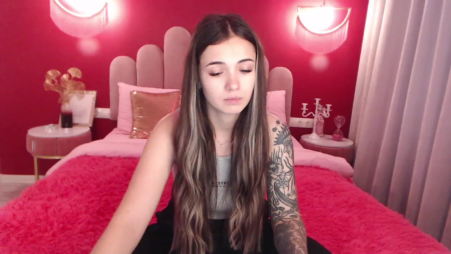 Gallery image thumbnail from AmeliaMFC's myfreecams stream on, 12/11/2022, 09:58 image 11 of 20