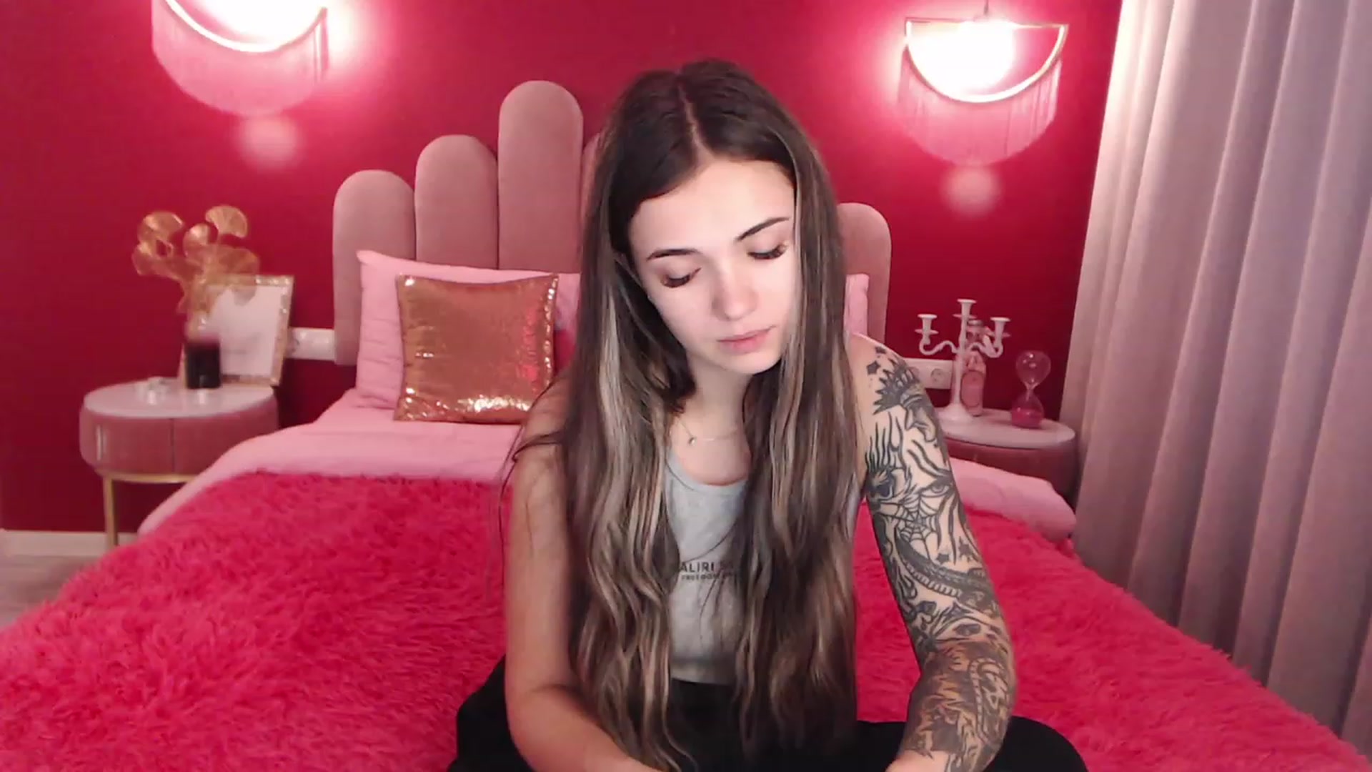 Gallery image thumbnail from AmeliaMFC's myfreecams stream on, 12/11/2022, 09:58 image 10 of 20