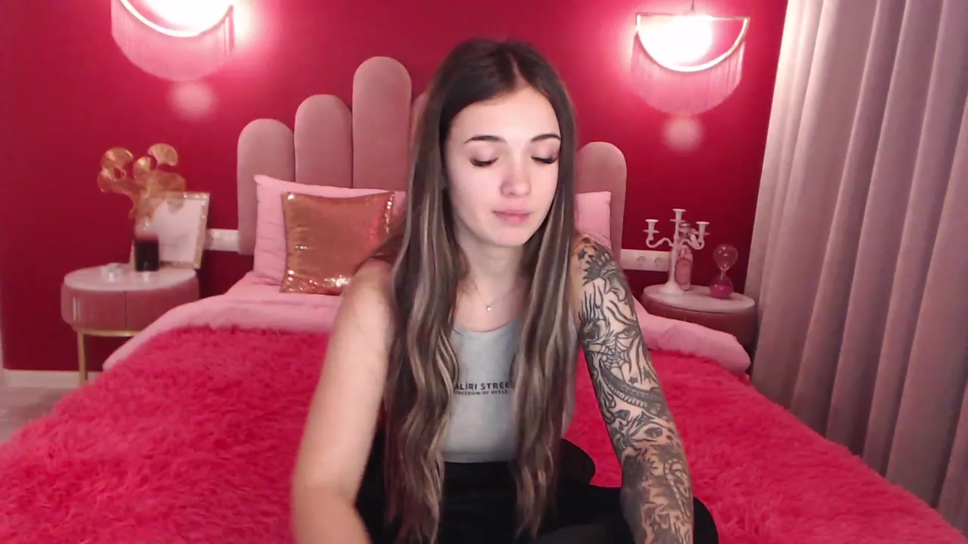 Gallery image thumbnail from AmeliaMFC's myfreecams stream on, 12/11/2022, 12:09 image 7 of 20