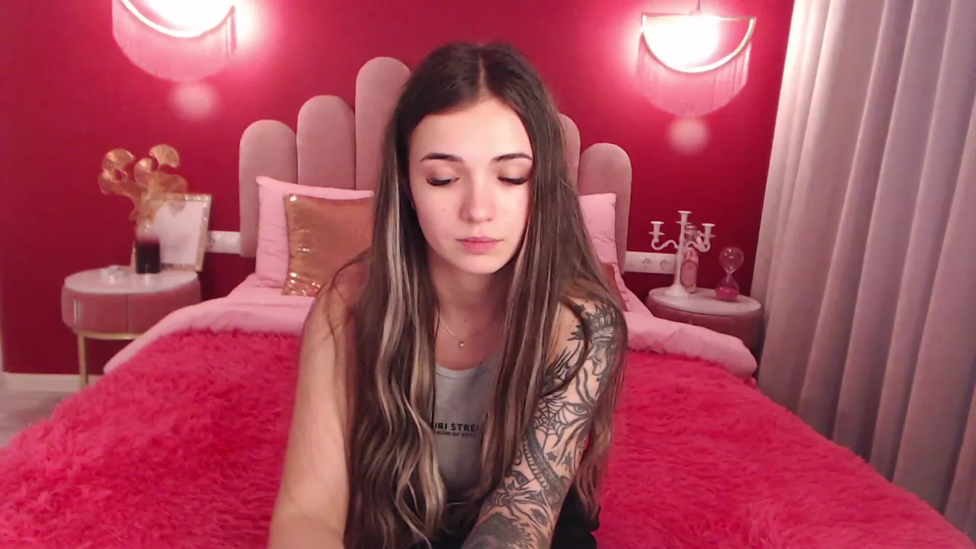 Gallery image thumbnail from AmeliaMFC's myfreecams stream on, 12/11/2022, 12:09 image 13 of 20