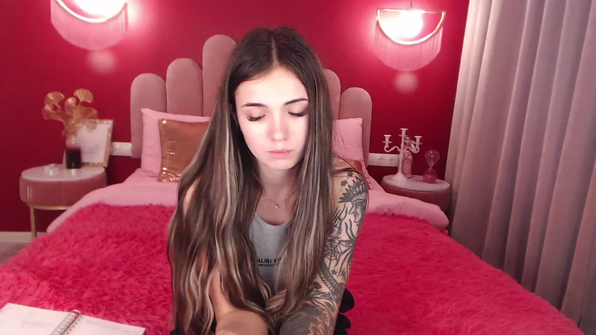Gallery image thumbnail from AmeliaMFC's myfreecams stream on, 12/11/2022, 14:02 image 7 of 20