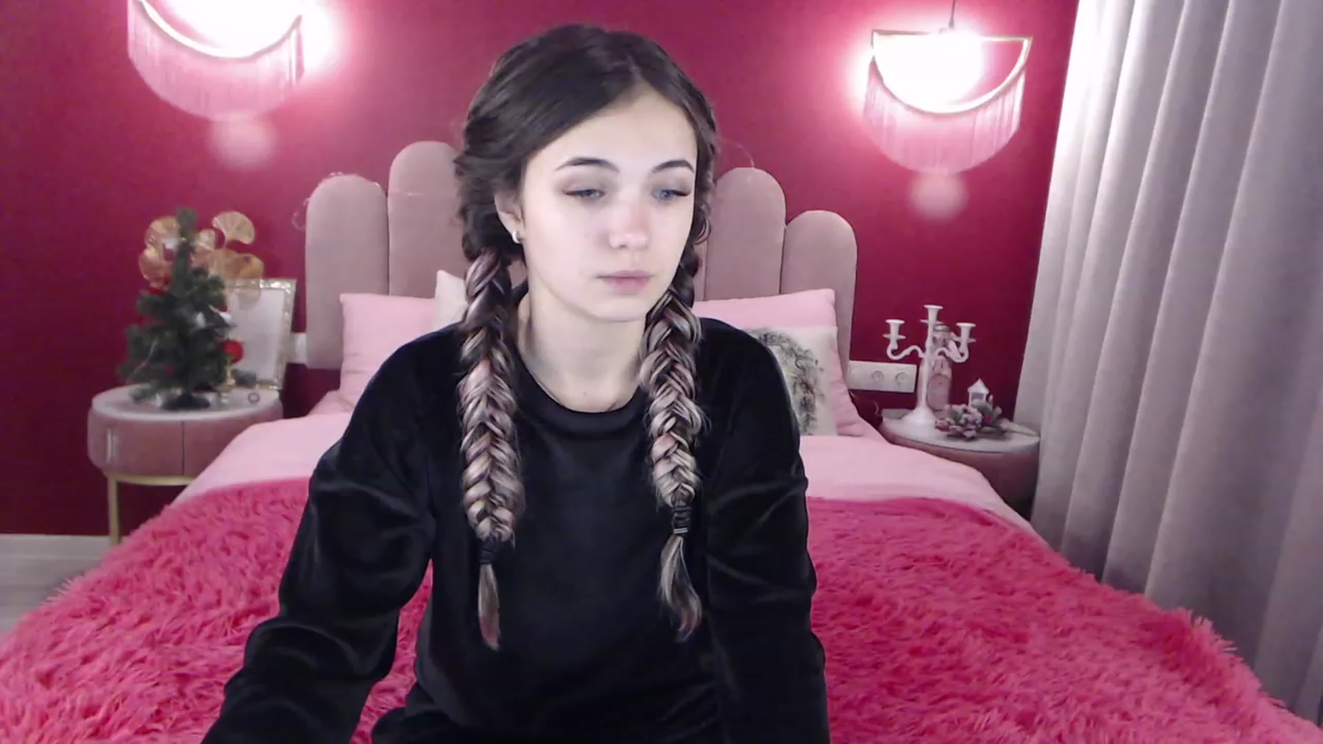 Gallery image thumbnail from AmeliaMFC's myfreecams stream on, 12/15/2022, 08:23 image 1 of 20