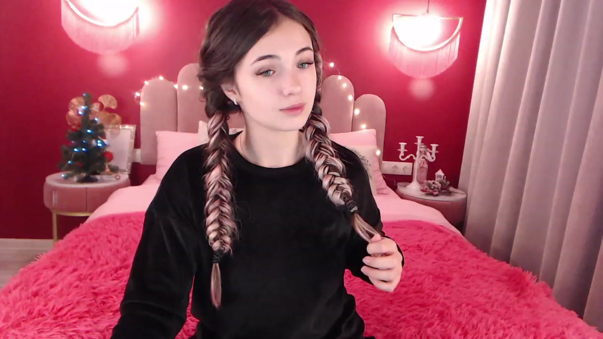 Gallery image thumbnail from AmeliaMFC's myfreecams stream on, 12/15/2022, 08:23 image 17 of 20