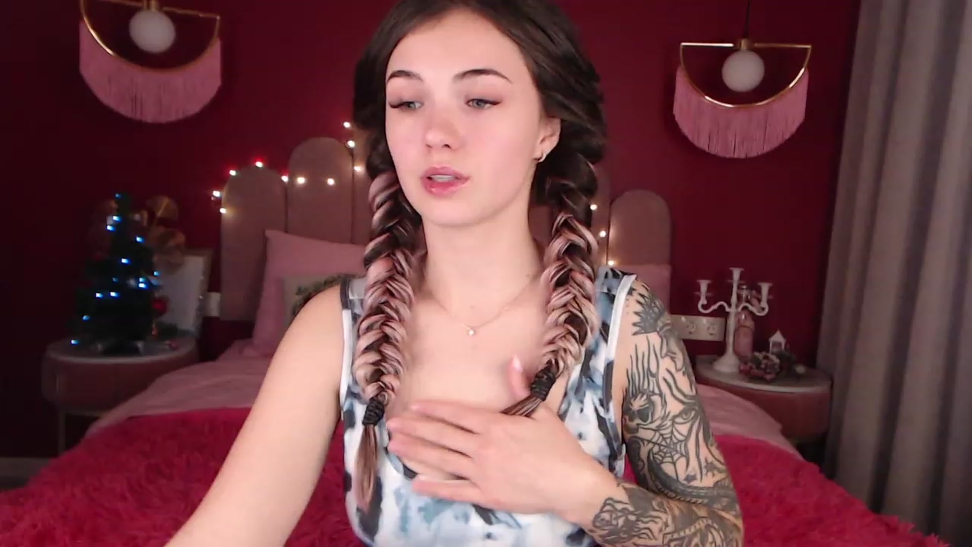 Gallery image thumbnail from AmeliaMFC's myfreecams stream on, 12/15/2022, 11:31 image 12 of 20
