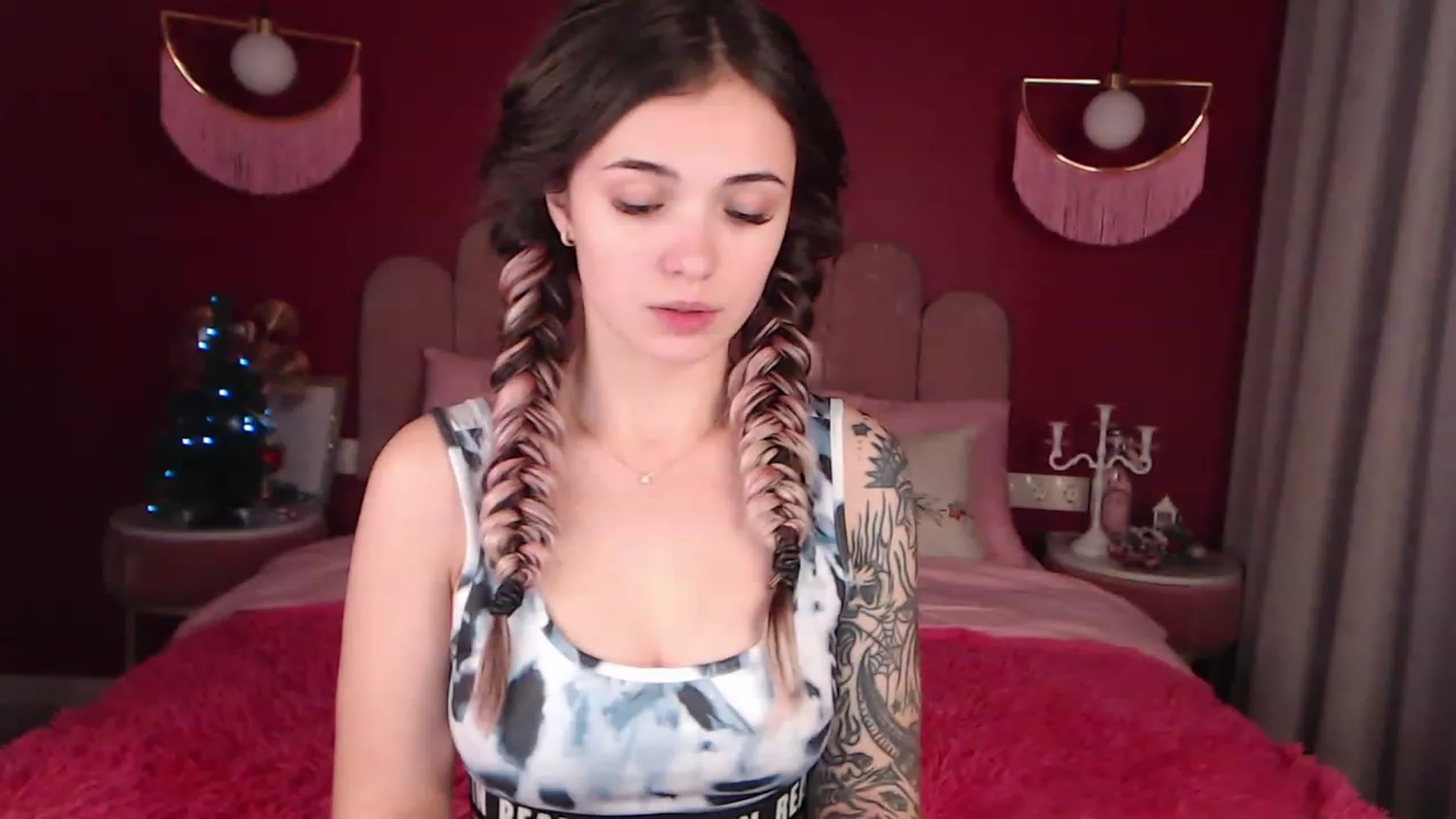 Gallery image thumbnail from AmeliaMFC's myfreecams stream on, 12/15/2022, 13:10 image 19 of 20