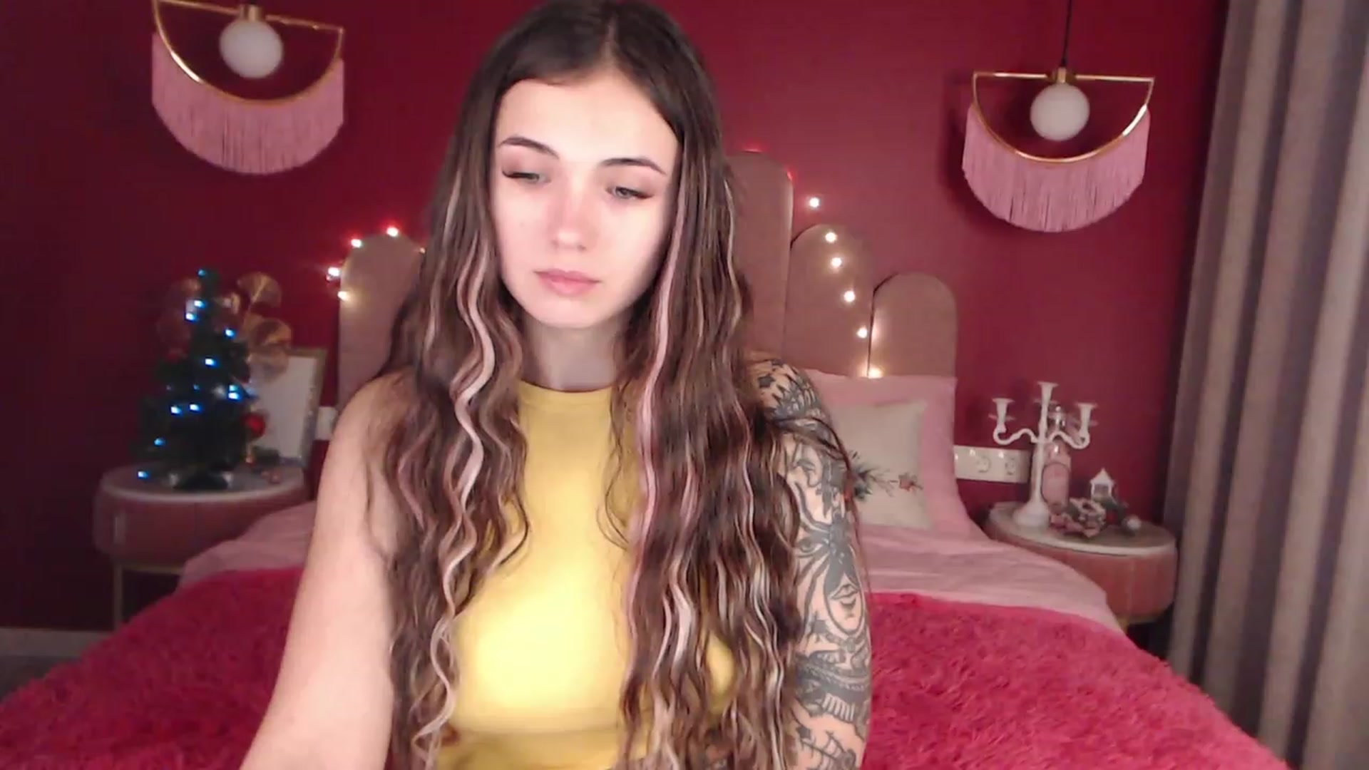 Gallery image thumbnail from AmeliaMFC's myfreecams stream on, 12/16/2022, 14:33 image 8 of 20