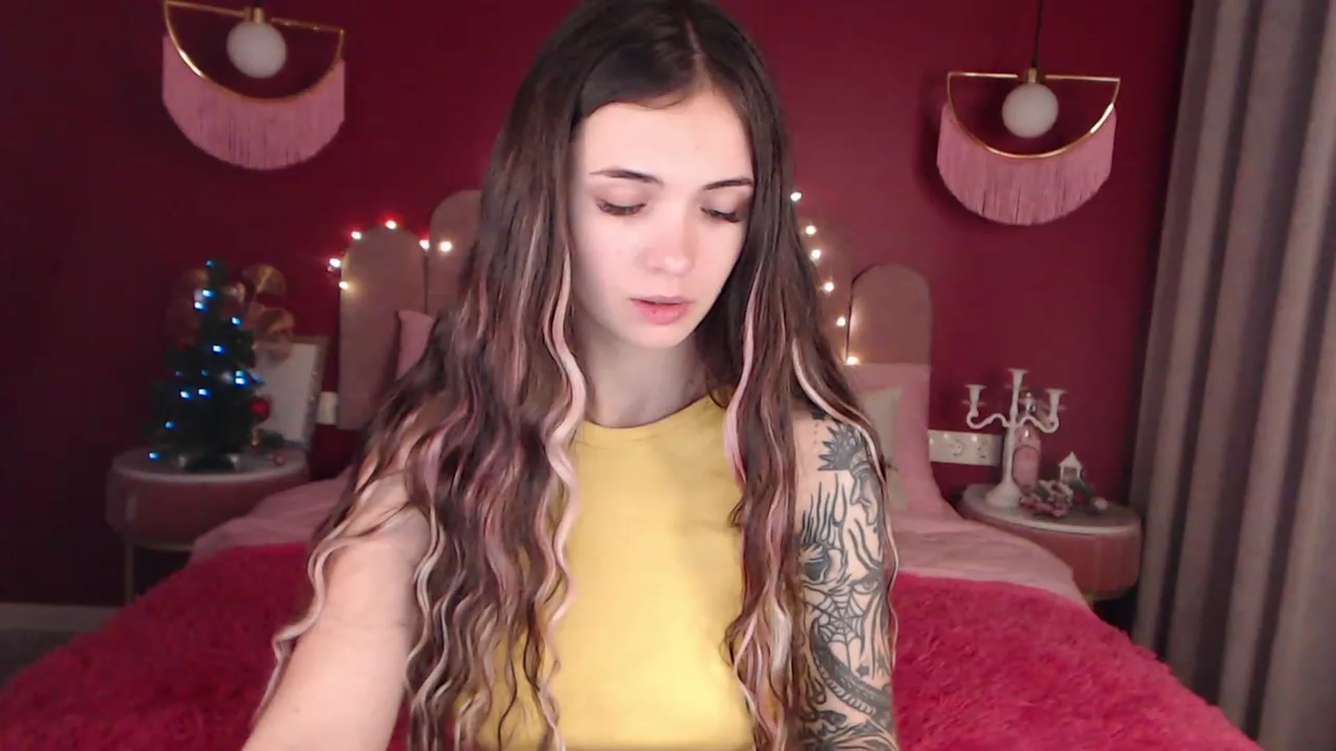 Gallery image thumbnail from AmeliaMFC's myfreecams stream on, 12/16/2022, 14:33 image 14 of 20
