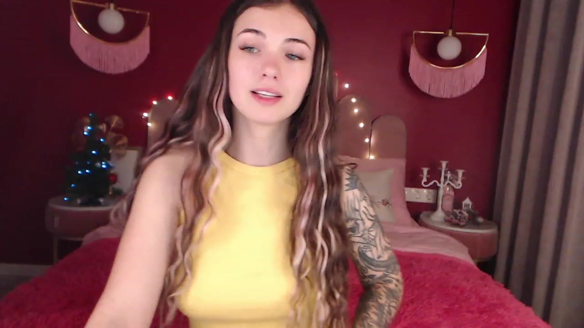 Gallery image thumbnail from AmeliaMFC's myfreecams stream on, 12/16/2022, 14:33 image 17 of 20