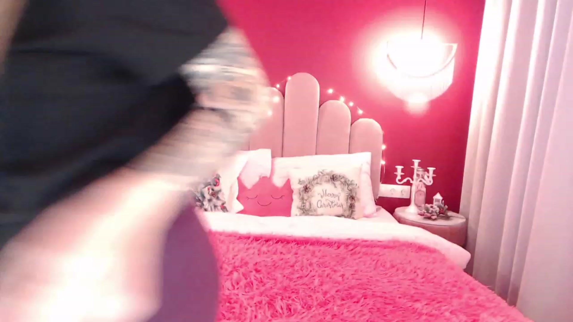 Gallery image thumbnail from AmeliaMFC's myfreecams stream on, 12/19/2022, 13:36 image 10 of 20