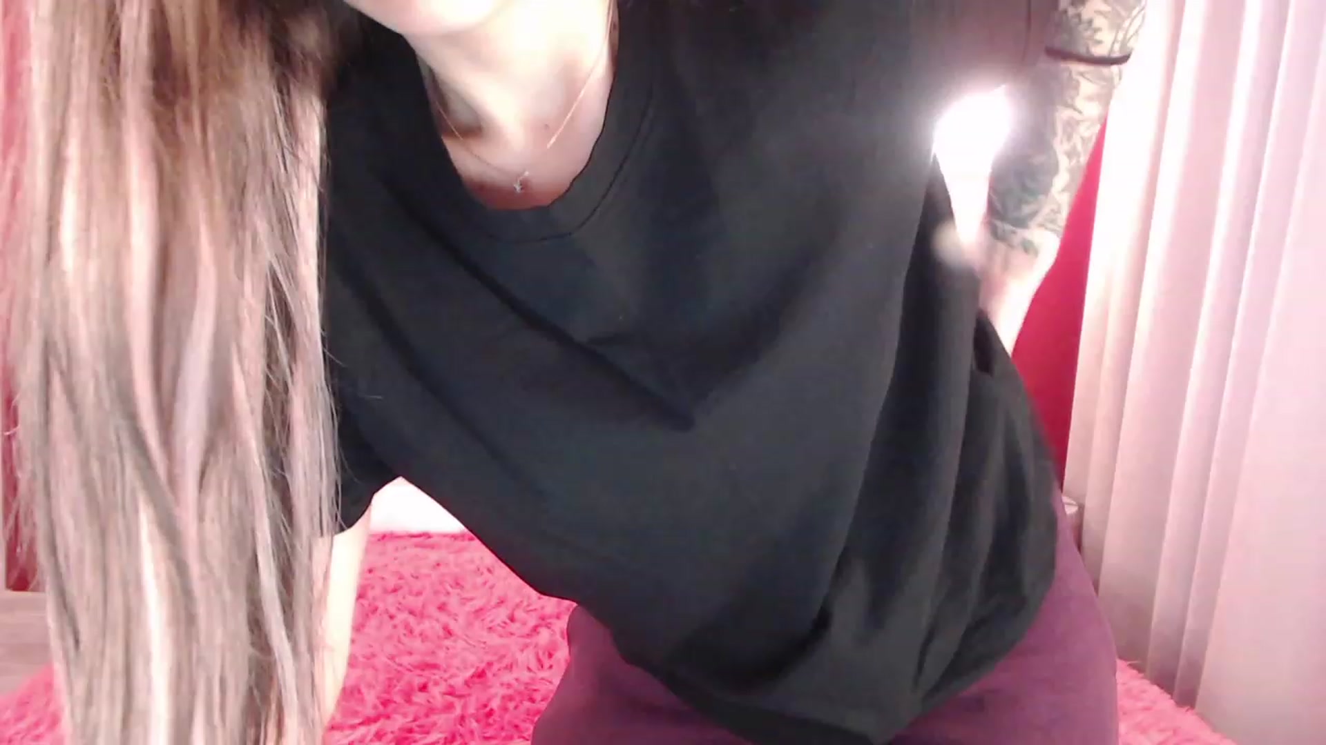 Gallery image thumbnail from AmeliaMFC's myfreecams stream on, 12/19/2022, 13:36 image 5 of 20