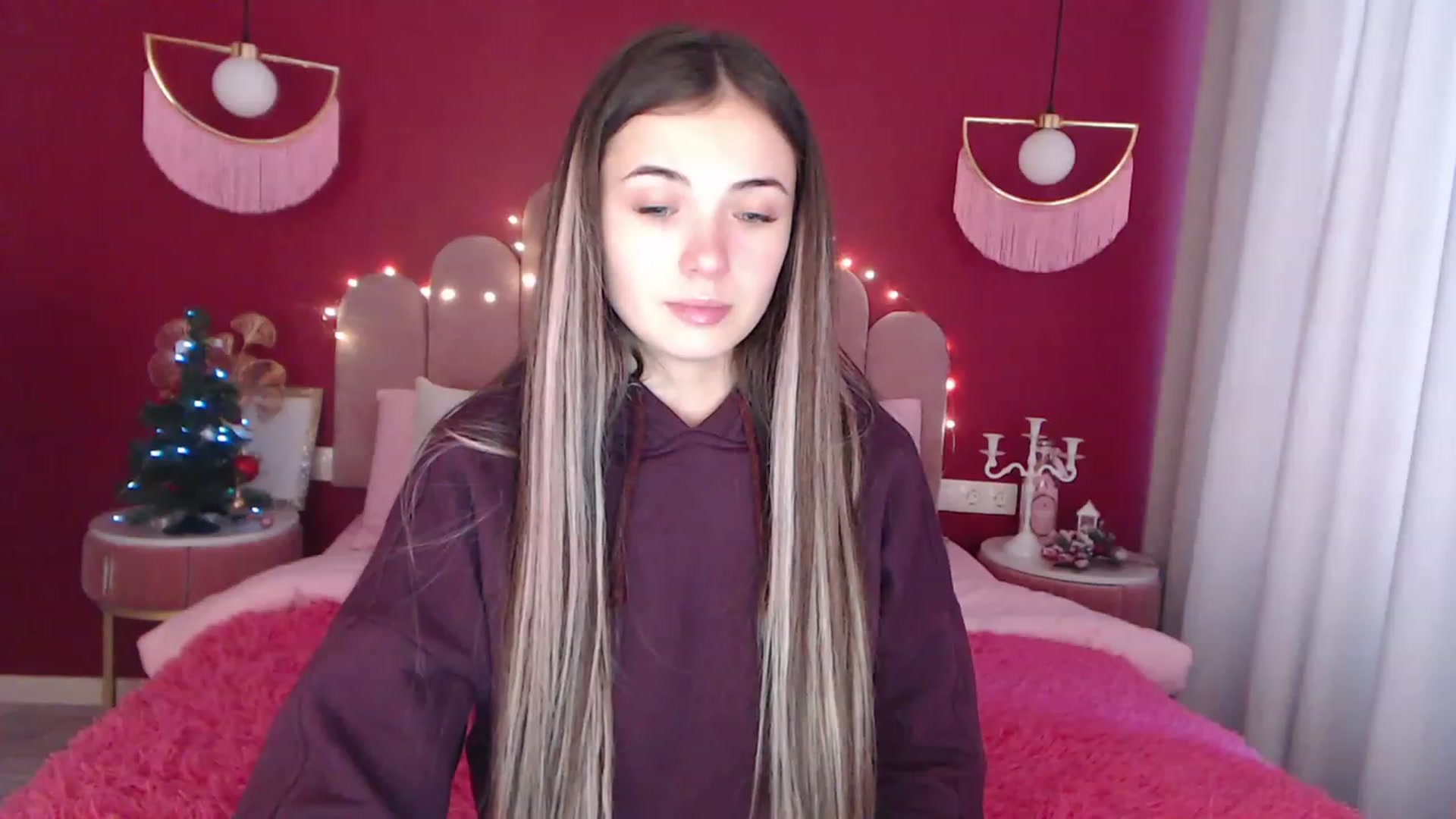 Gallery image thumbnail from AmeliaMFC's myfreecams stream on, 12/20/2022, 07:43 image 3 of 20