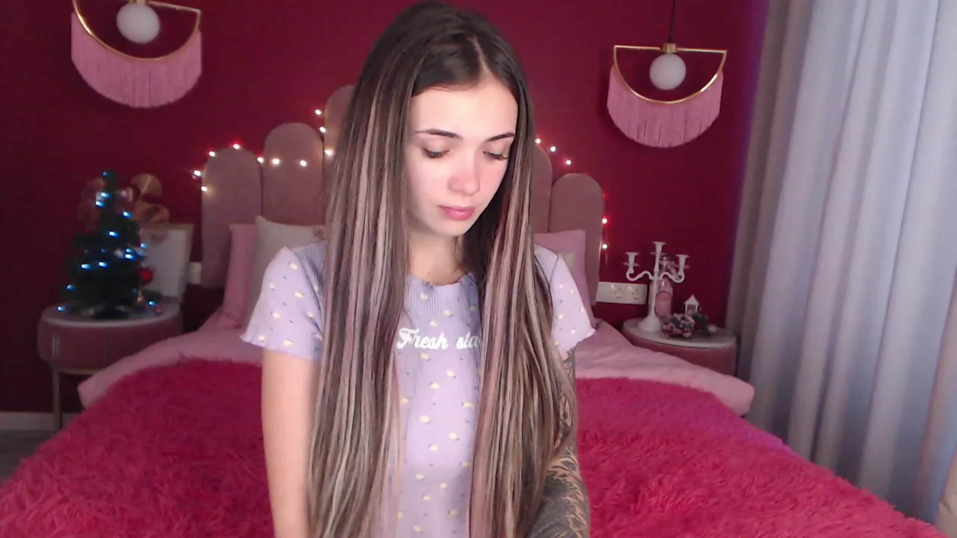 Gallery image thumbnail from AmeliaMFC's myfreecams stream on, 12/20/2022, 08:14 image 11 of 20