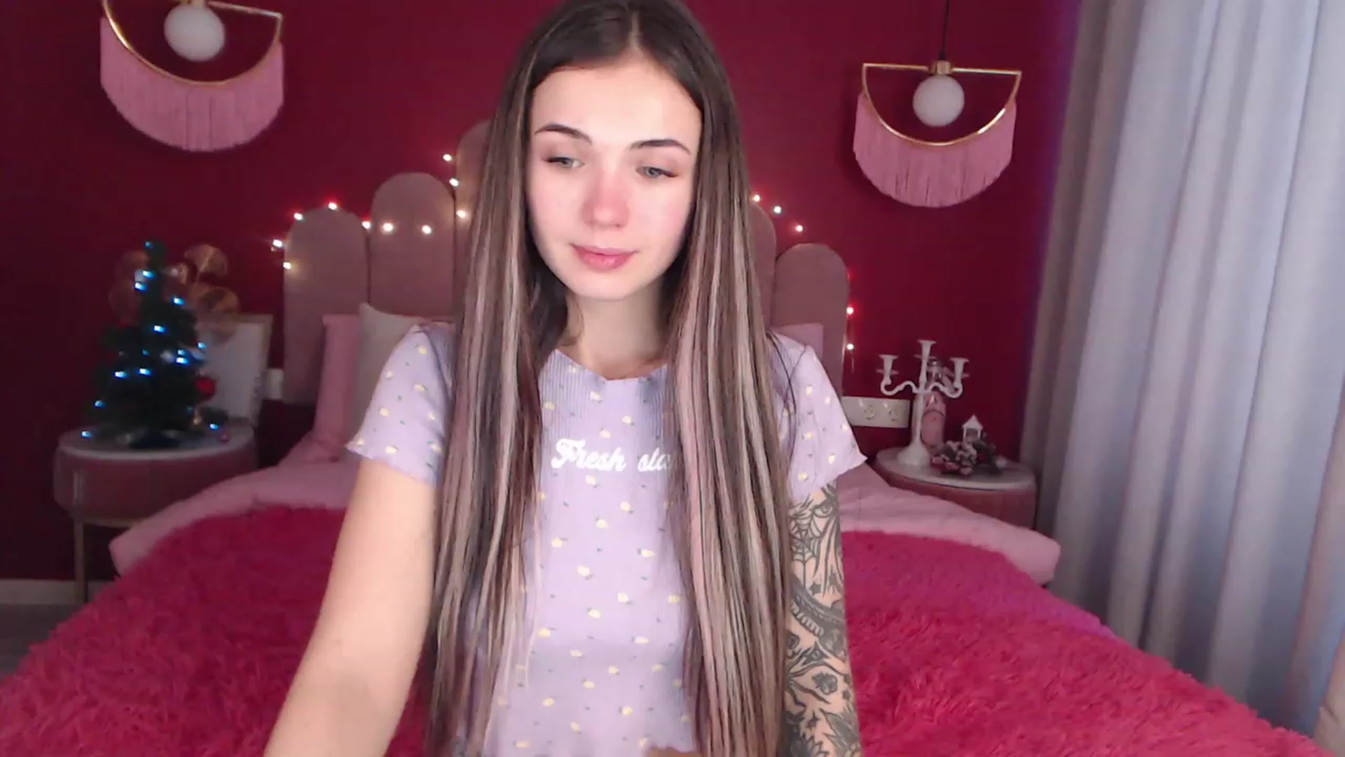 Gallery image thumbnail from AmeliaMFC's myfreecams stream on, 12/20/2022, 08:14 image 7 of 20