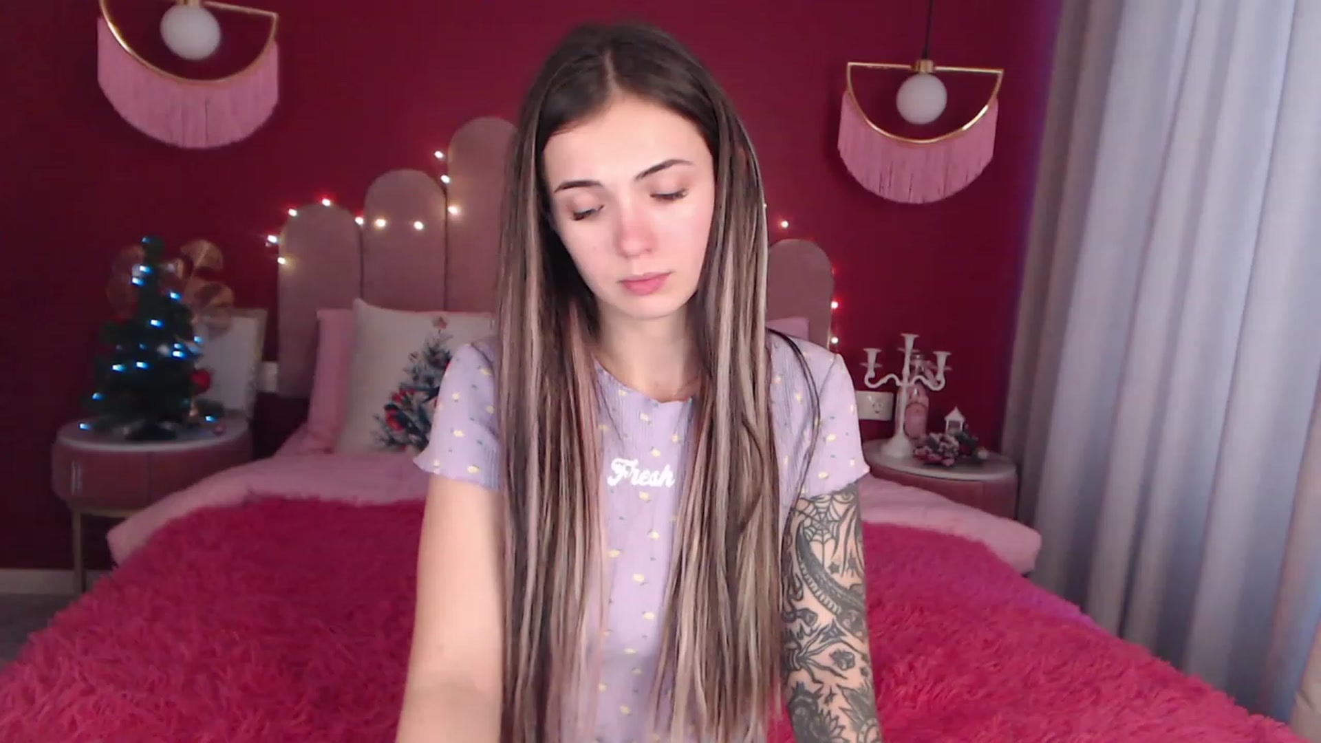 Gallery image thumbnail from AmeliaMFC's myfreecams stream on, 12/20/2022, 08:14 image 14 of 20