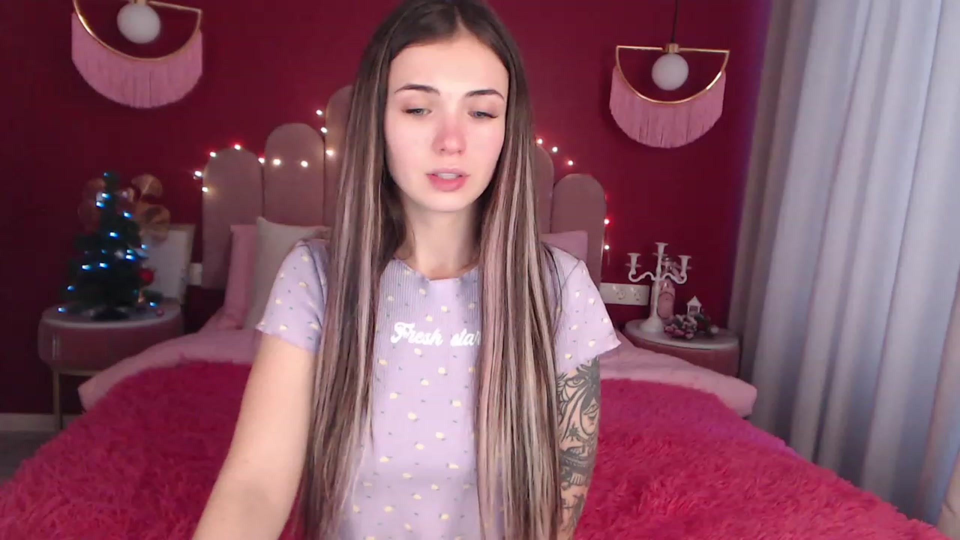 Gallery image thumbnail from AmeliaMFC's myfreecams stream on, 12/20/2022, 08:14 image 8 of 20