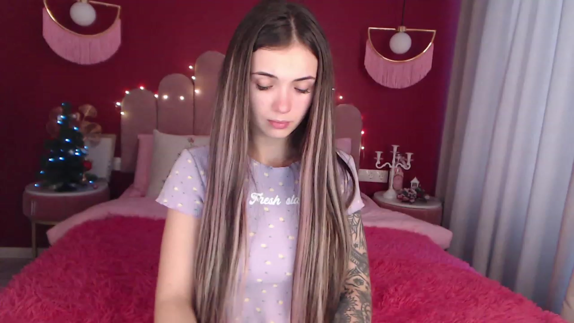Gallery image thumbnail from AmeliaMFC's myfreecams stream on, 12/20/2022, 08:14 image 12 of 20