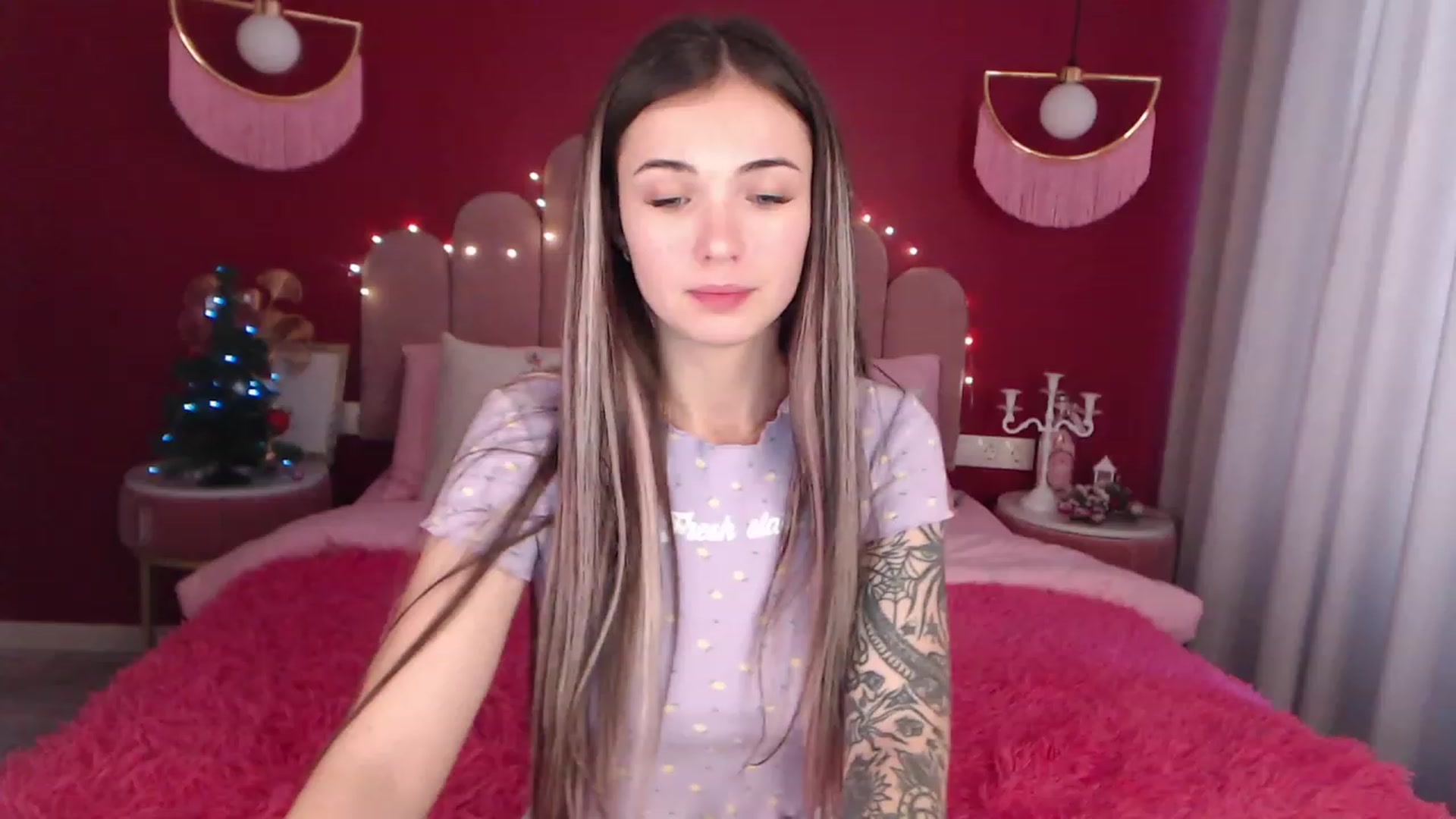 Gallery image thumbnail from AmeliaMFC's myfreecams stream on, 12/20/2022, 09:11 image 20 of 20