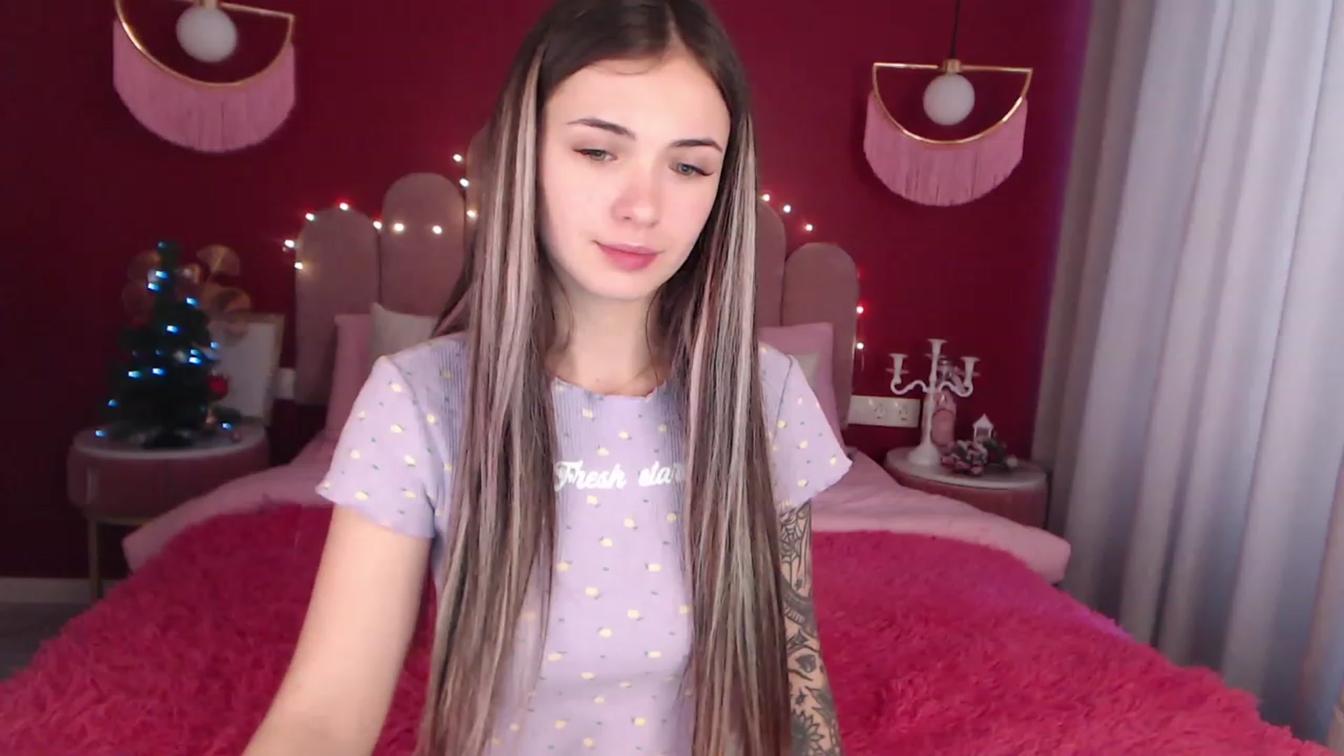 Gallery image thumbnail from AmeliaMFC's myfreecams stream on, 12/20/2022, 09:11 image 11 of 20