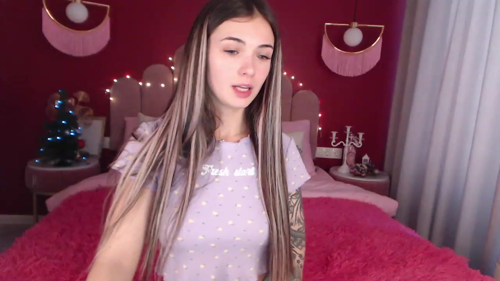 Gallery image thumbnail from AmeliaMFC's myfreecams stream on, 12/20/2022, 09:11 image 4 of 20