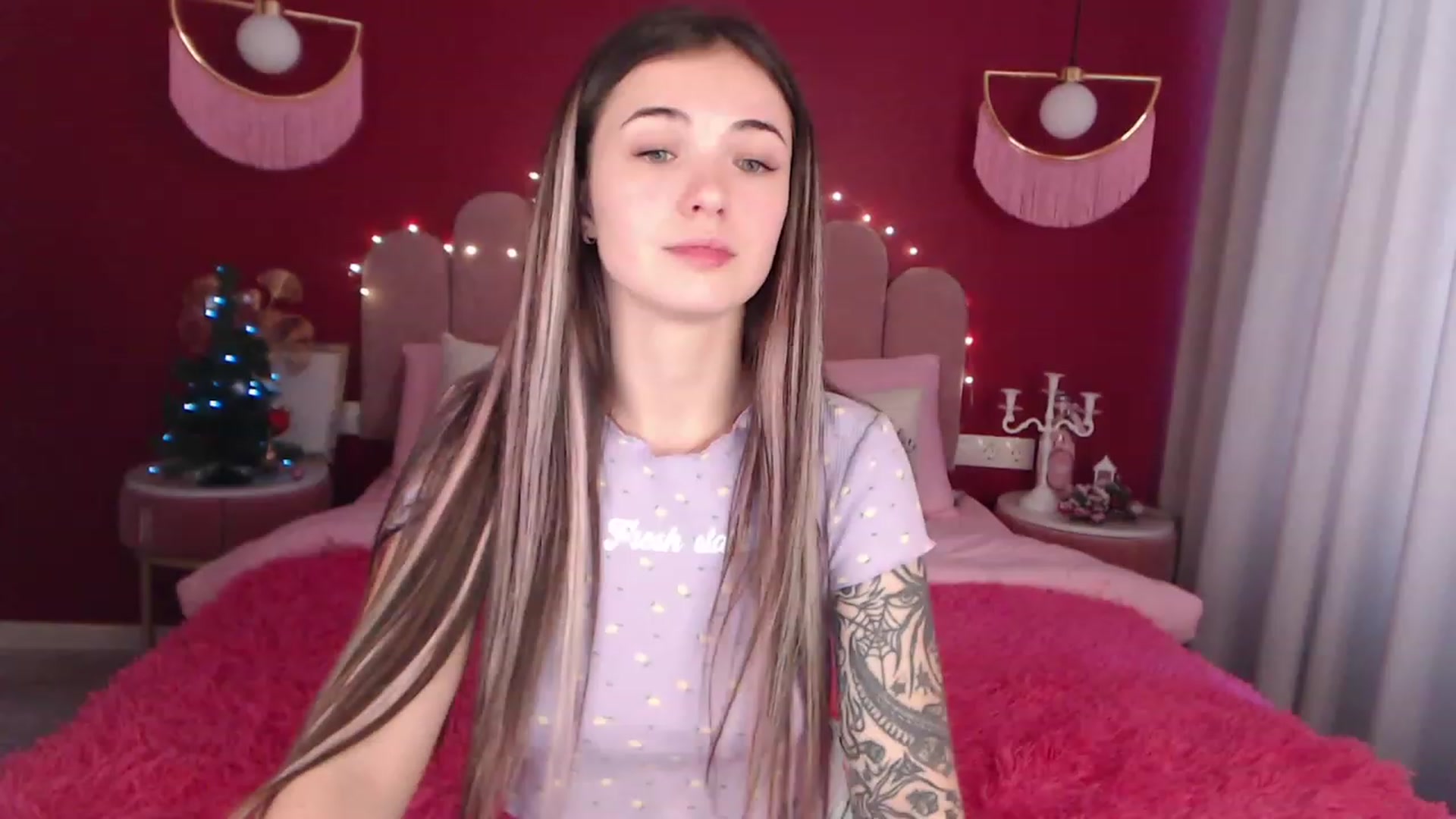 Gallery image thumbnail from AmeliaMFC's myfreecams stream on, 12/20/2022, 09:11 image 19 of 20