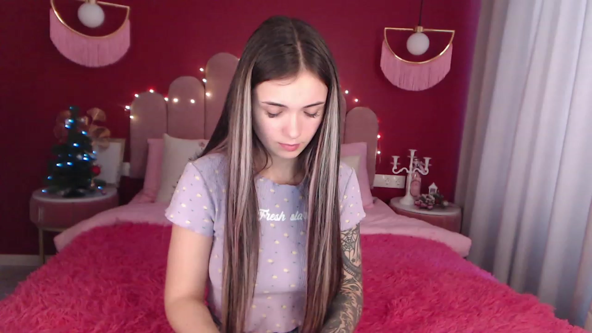 Gallery image thumbnail from AmeliaMFC's myfreecams stream on, 12/20/2022, 09:11 image 13 of 20