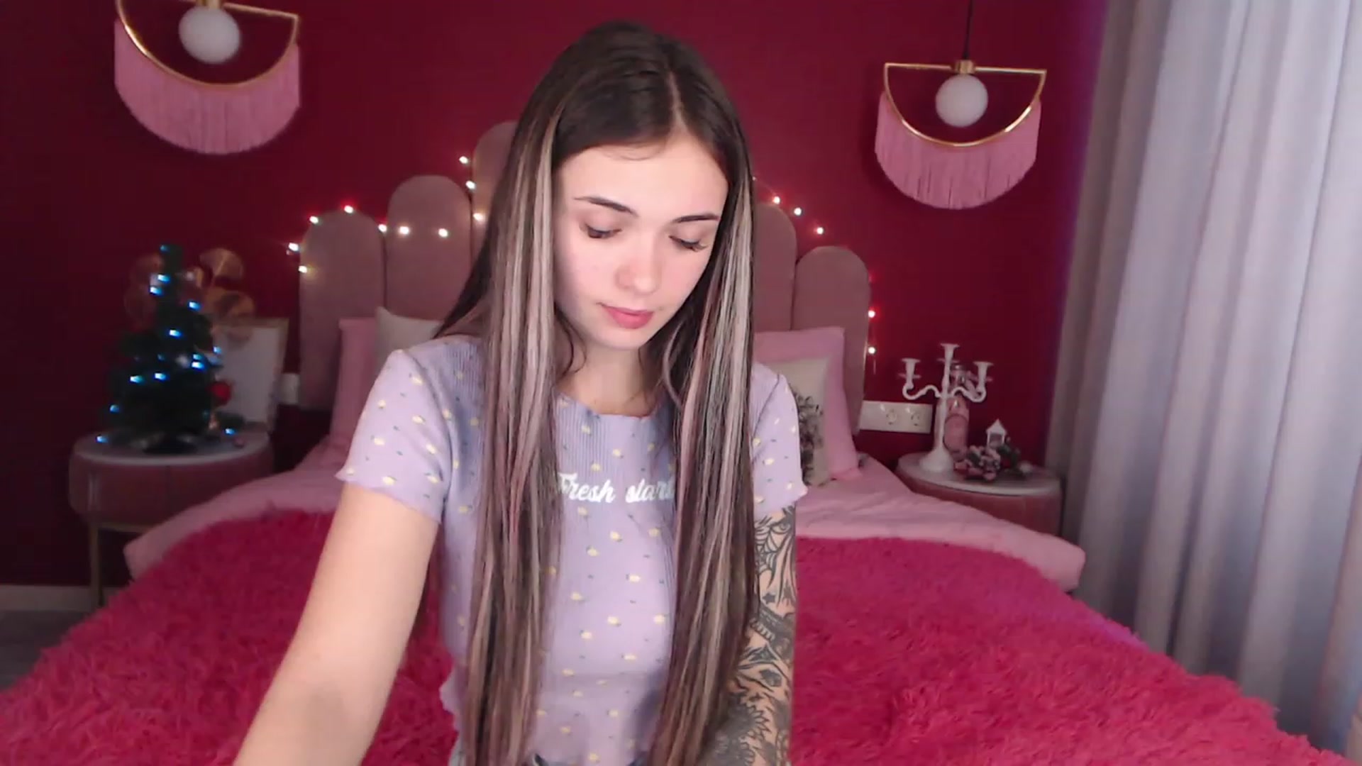 Gallery image thumbnail from AmeliaMFC's myfreecams stream on, 12/20/2022, 09:11 image 12 of 20