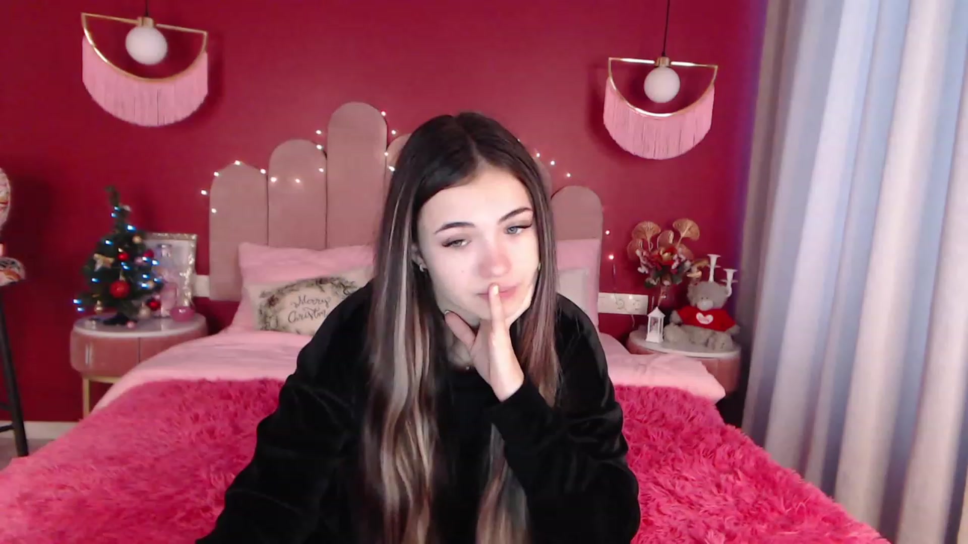 Gallery image thumbnail from AmeliaMFC's myfreecams stream on, 12/29/2022, 08:22 image 5 of 20