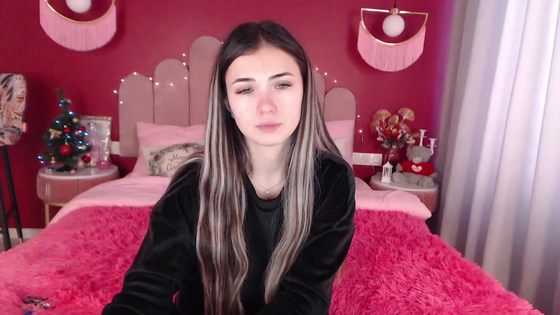 Gallery image thumbnail from AmeliaMFC's myfreecams stream on, 12/29/2022, 09:38 image 2 of 20