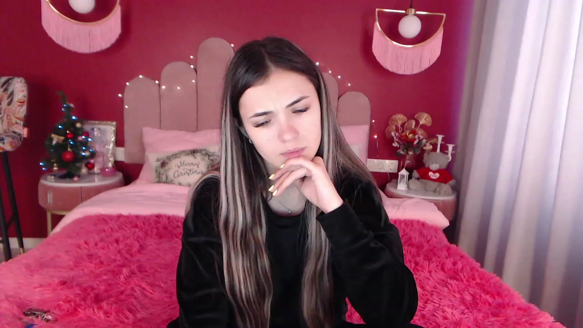 Gallery image thumbnail from AmeliaMFC's myfreecams stream on, 12/29/2022, 09:38 image 5 of 20