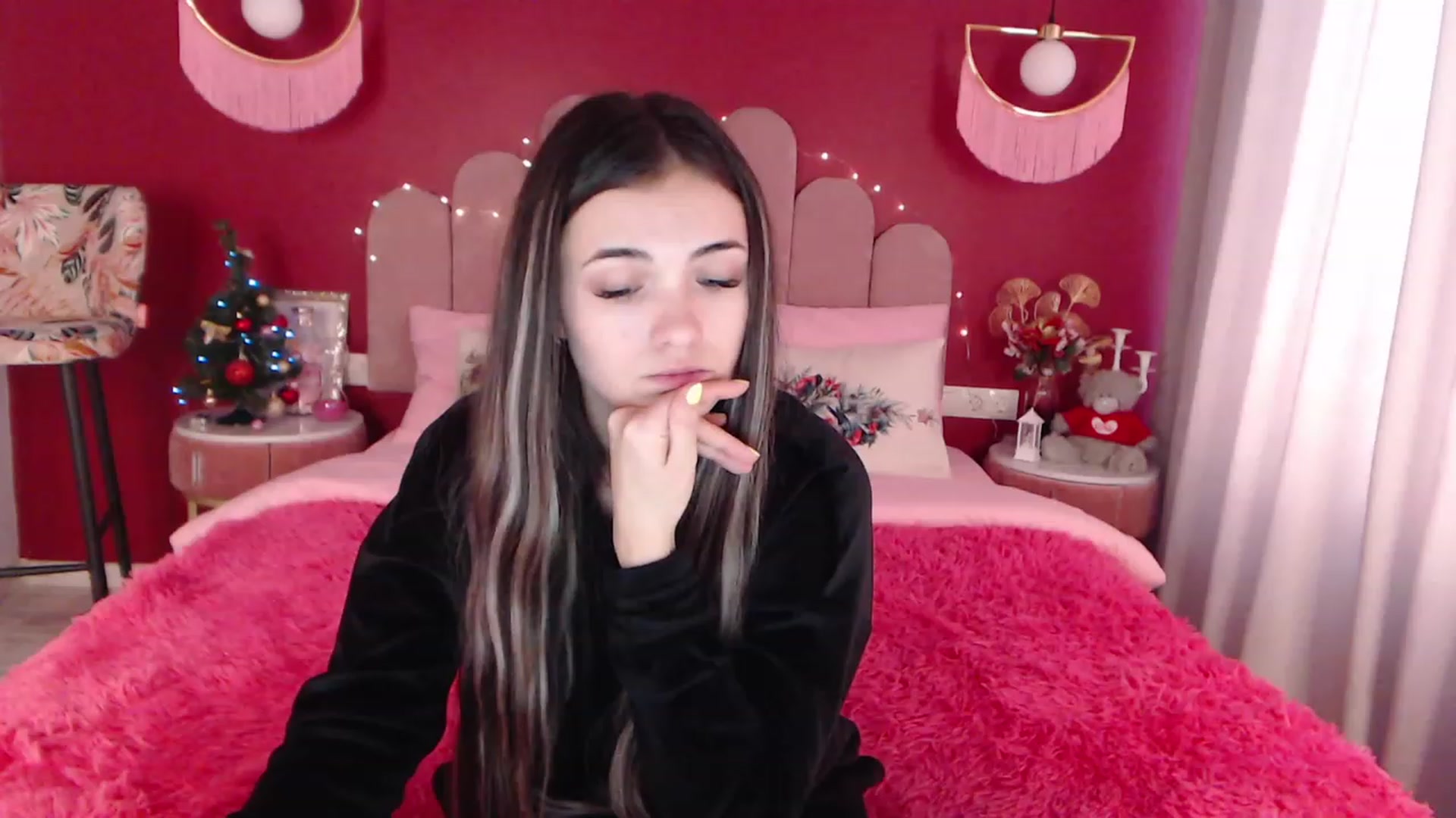Gallery image thumbnail from AmeliaMFC's myfreecams stream on, 12/29/2022, 13:04 image 20 of 20